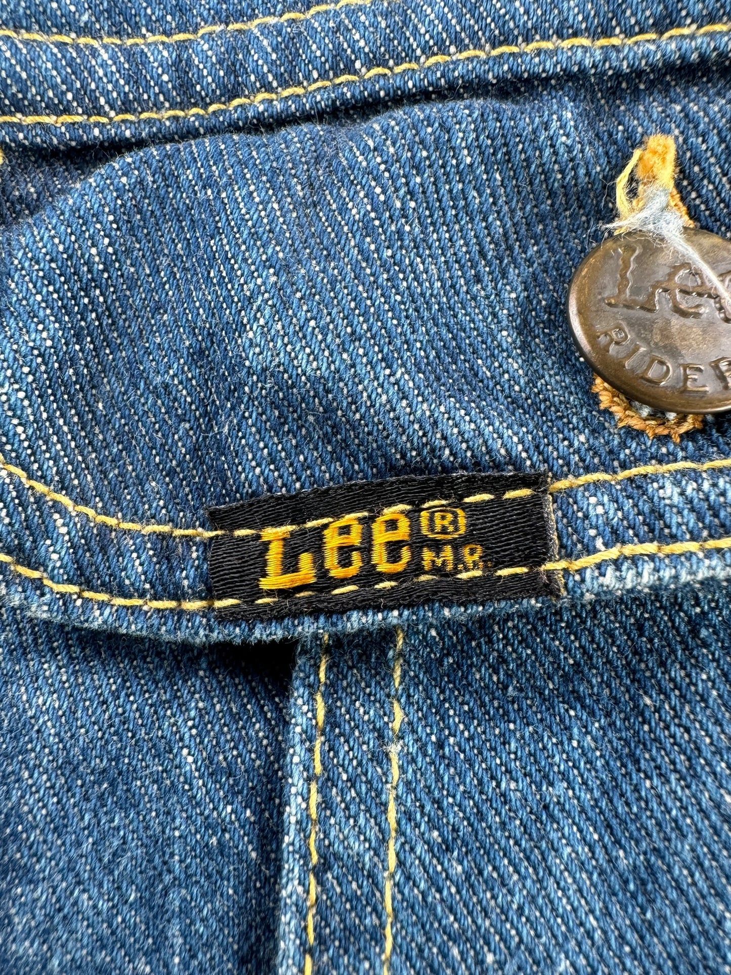 Pocket Label on Vintage Sanforized Lee Denim Jacket SZ M