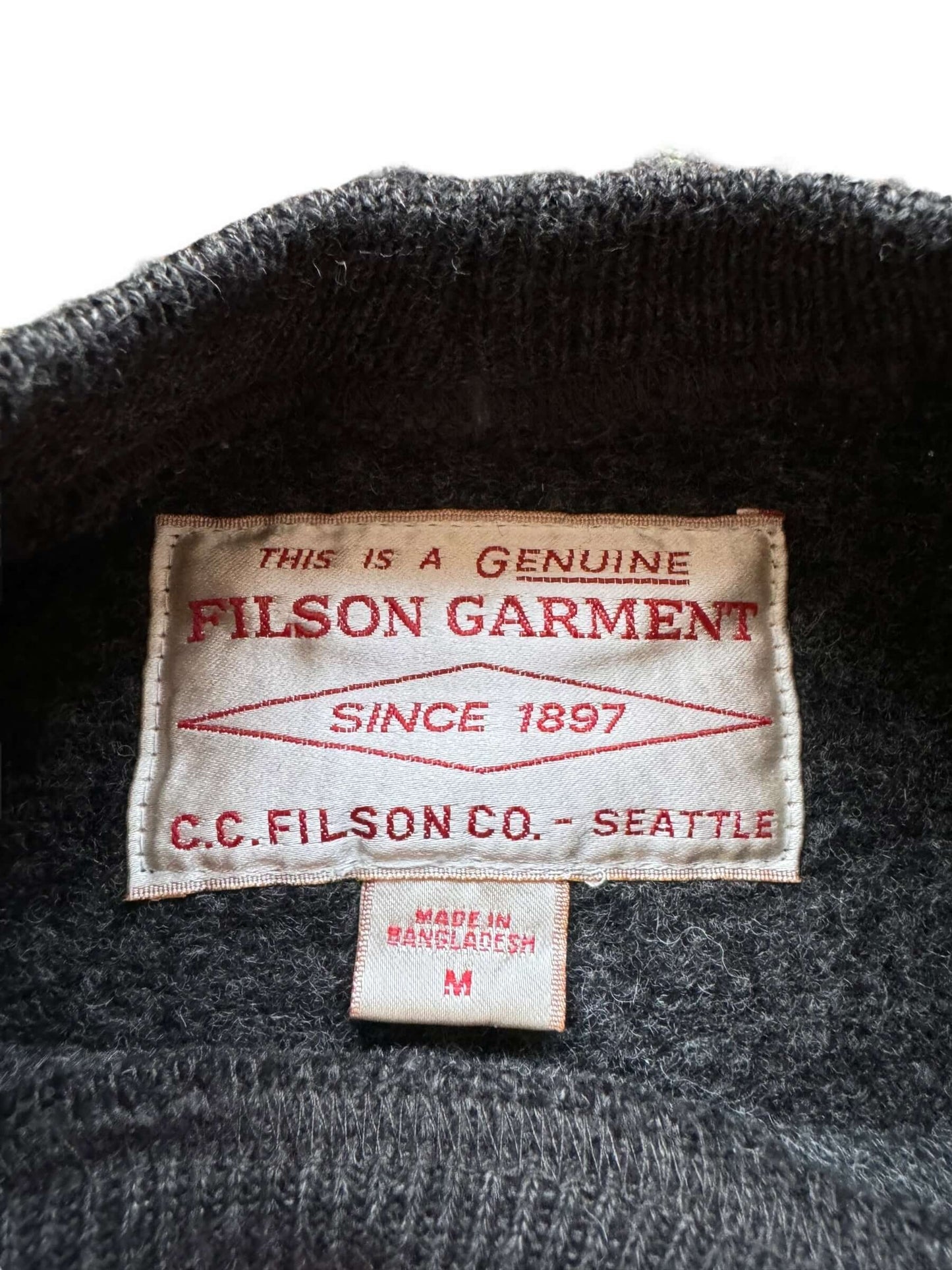 tag on Filson Keyport Wool Crewneck Sweater SZ M