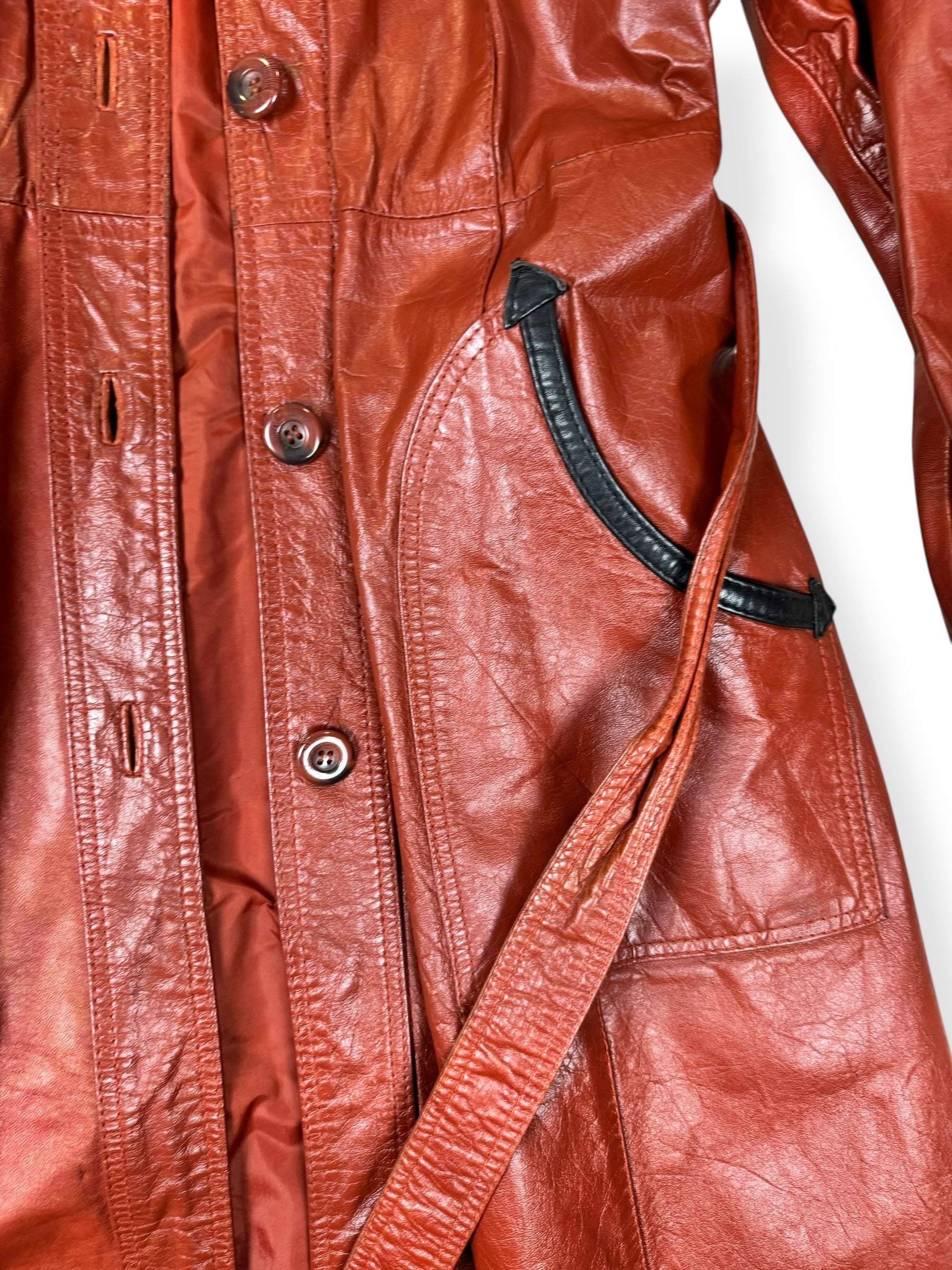 Smile pocket of 1970s Belted Leather Trench S-M