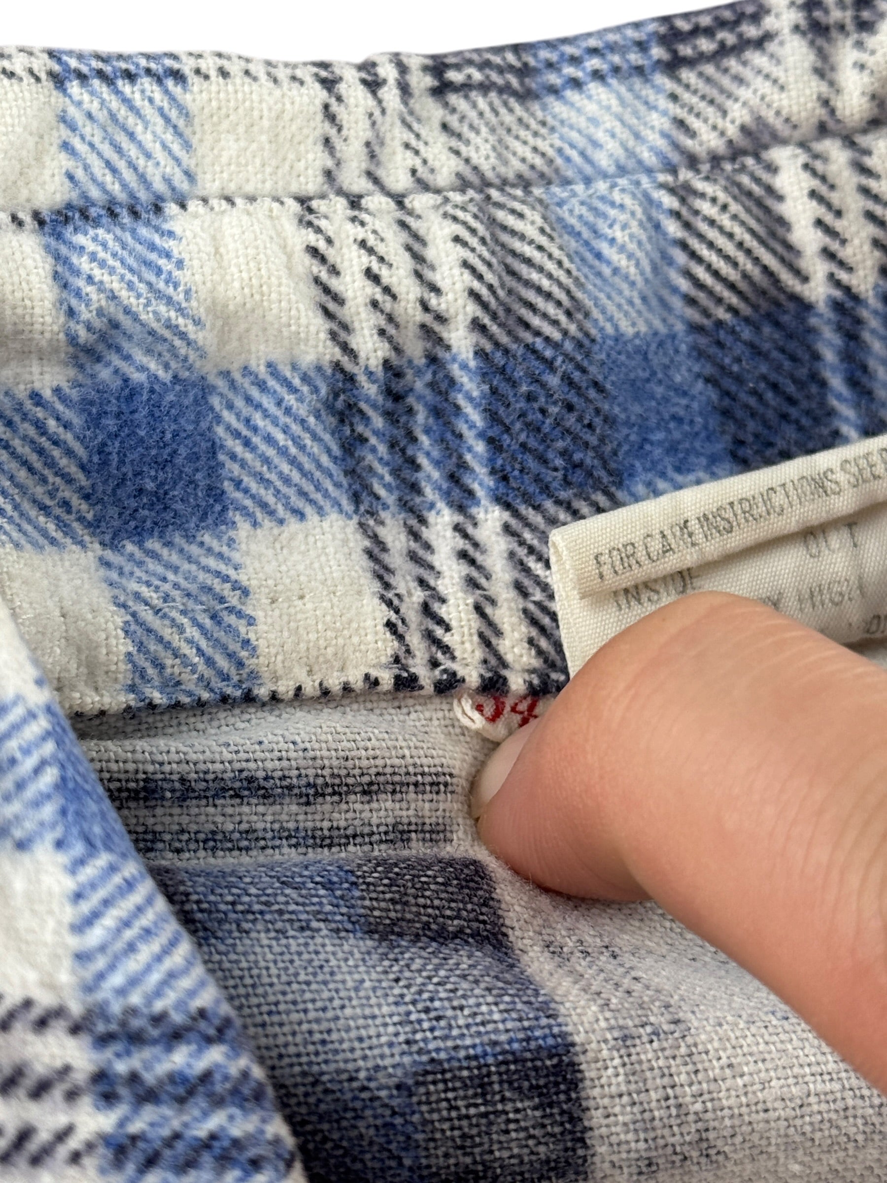 Size tag on Vintage 70's Printed Cotton Flannel SZ S