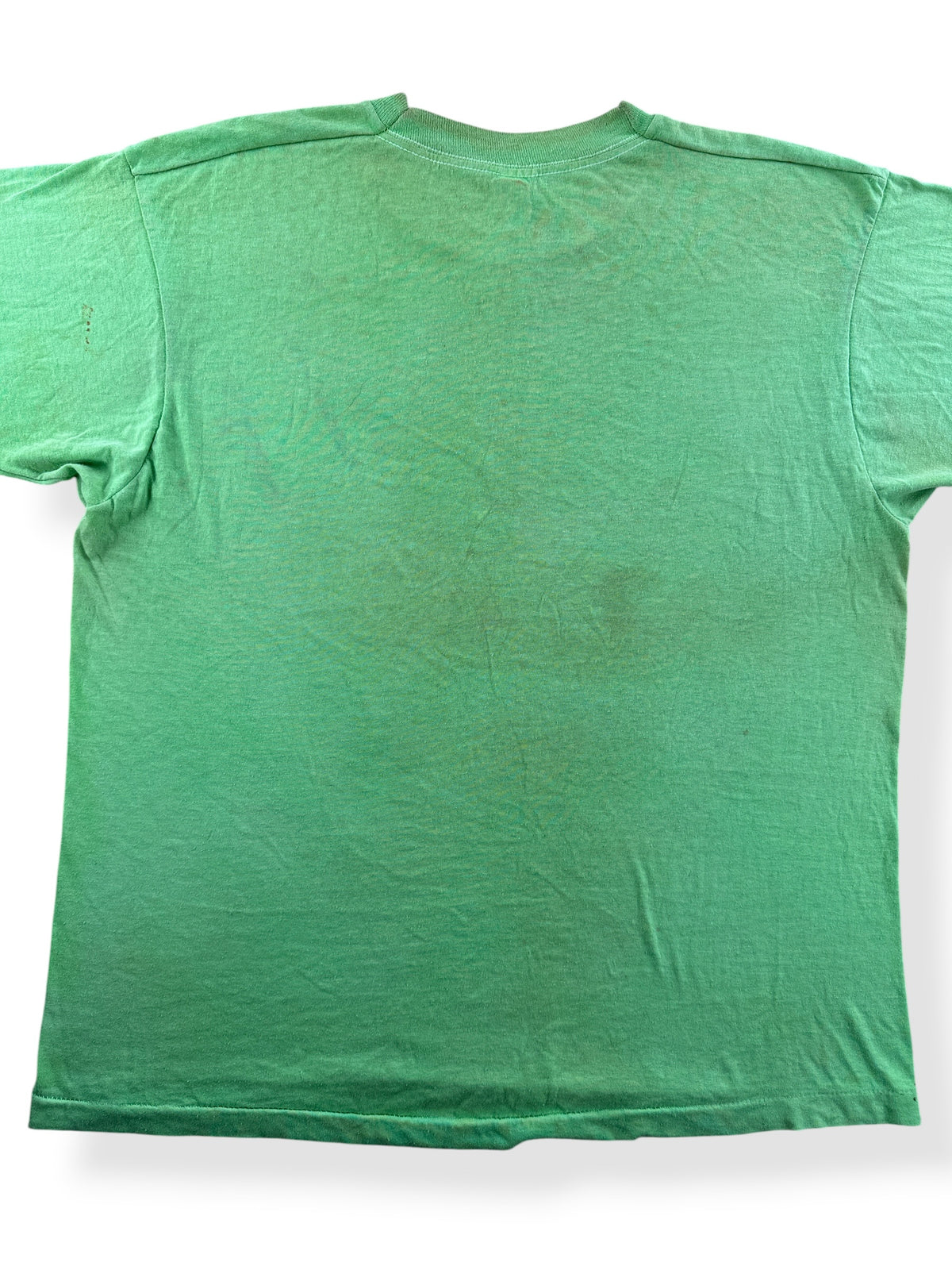 Close-up of back of Vintage Batman Gotham City Scape Tee SZ L