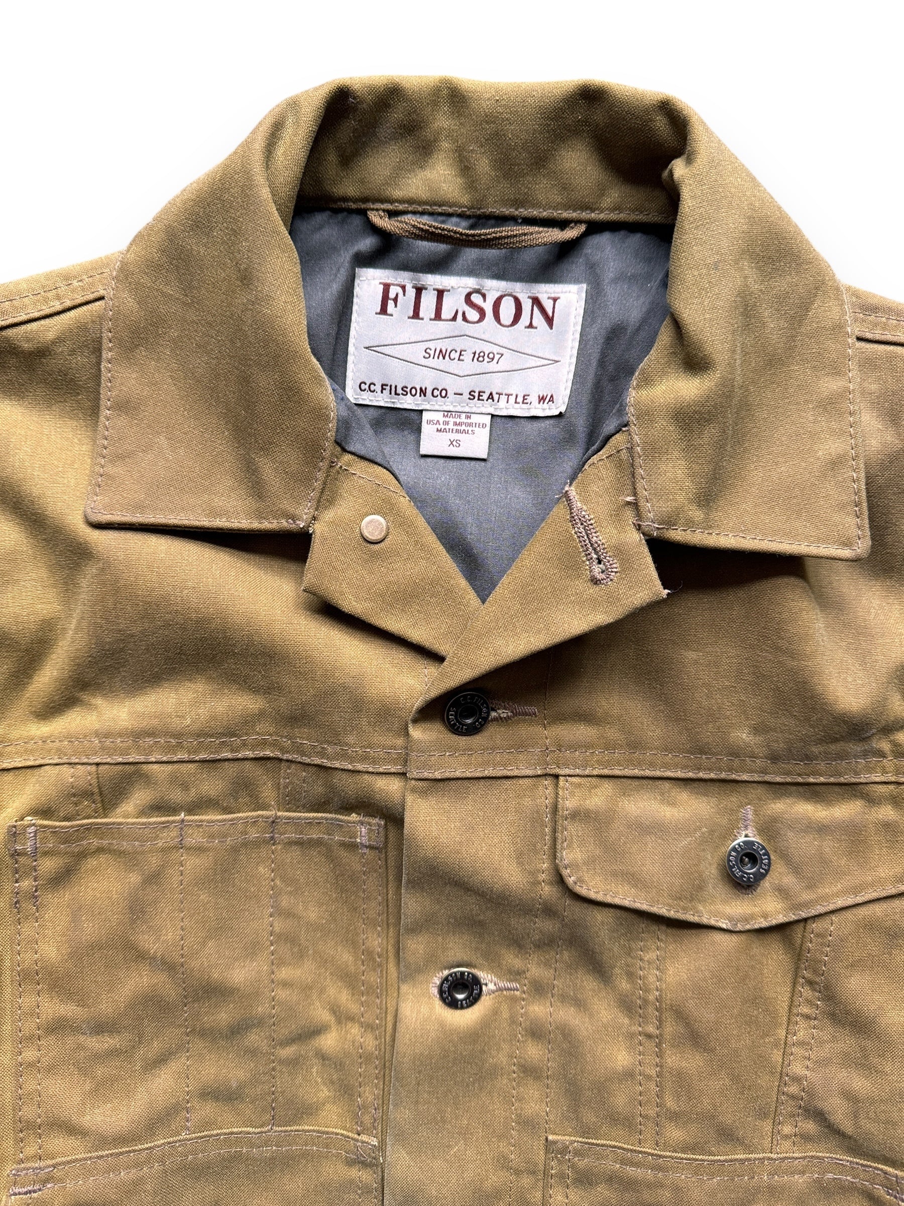 Collar View of Filson Short Lined Cruiser SZ XS