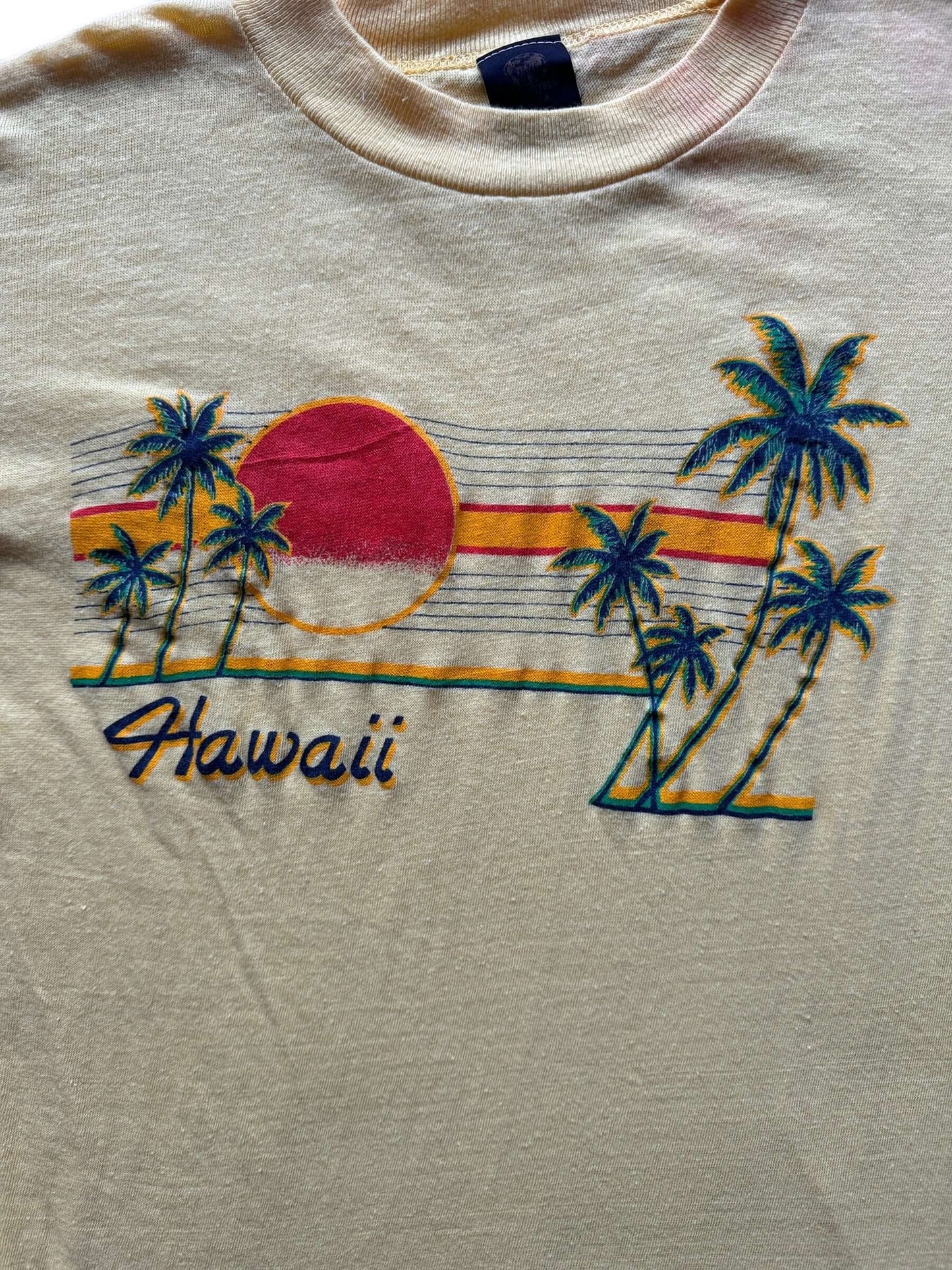 front graphic of Vintage Yellow Hawaii Tee SZ M