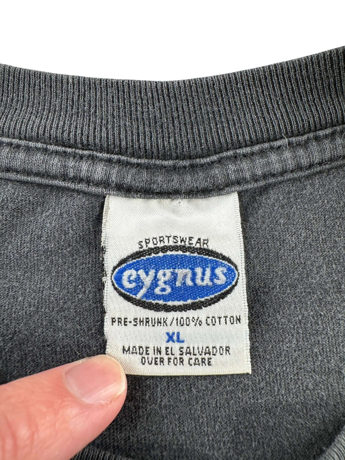 Tag on Vintage Late 90s Venom Band Tee SZ XL