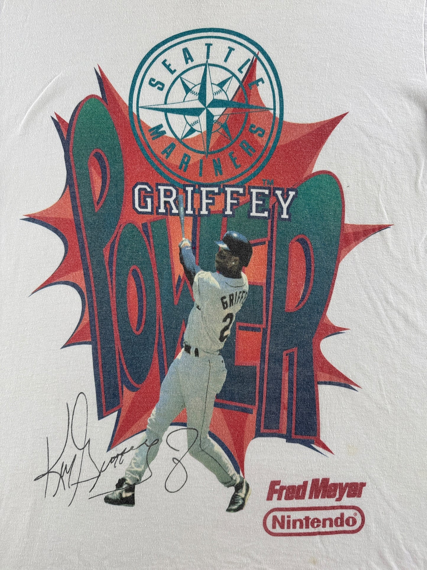 Front graphic on Vintage Ken Griffey Jr. Mariners Tee SZ L (Fits M)