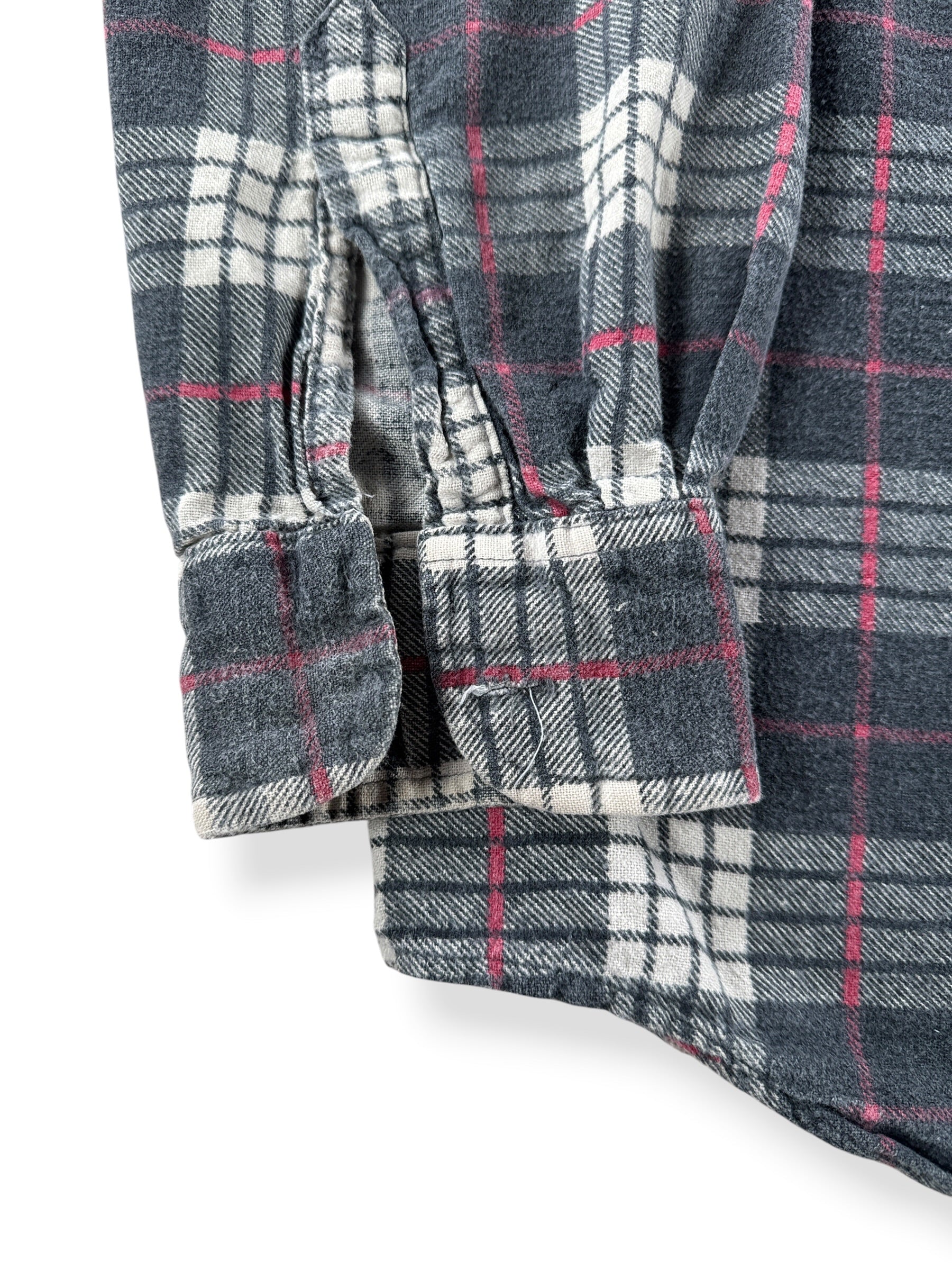 Missing Button on Vintage 80s Printed Cotton Flannel SZ L