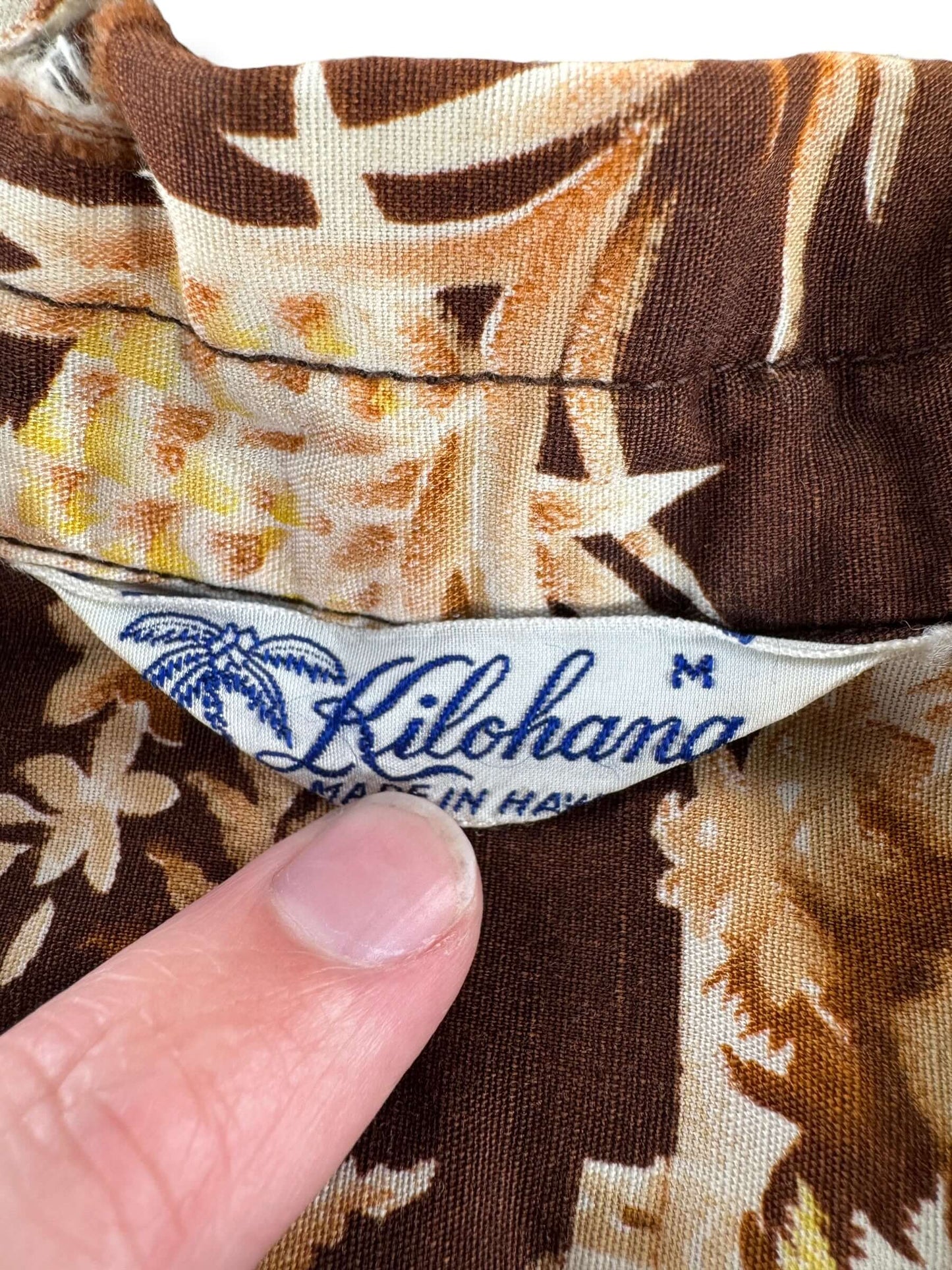 Label on Vintage Kilohana Hawaiian Motif Aloha Shirt SZ M