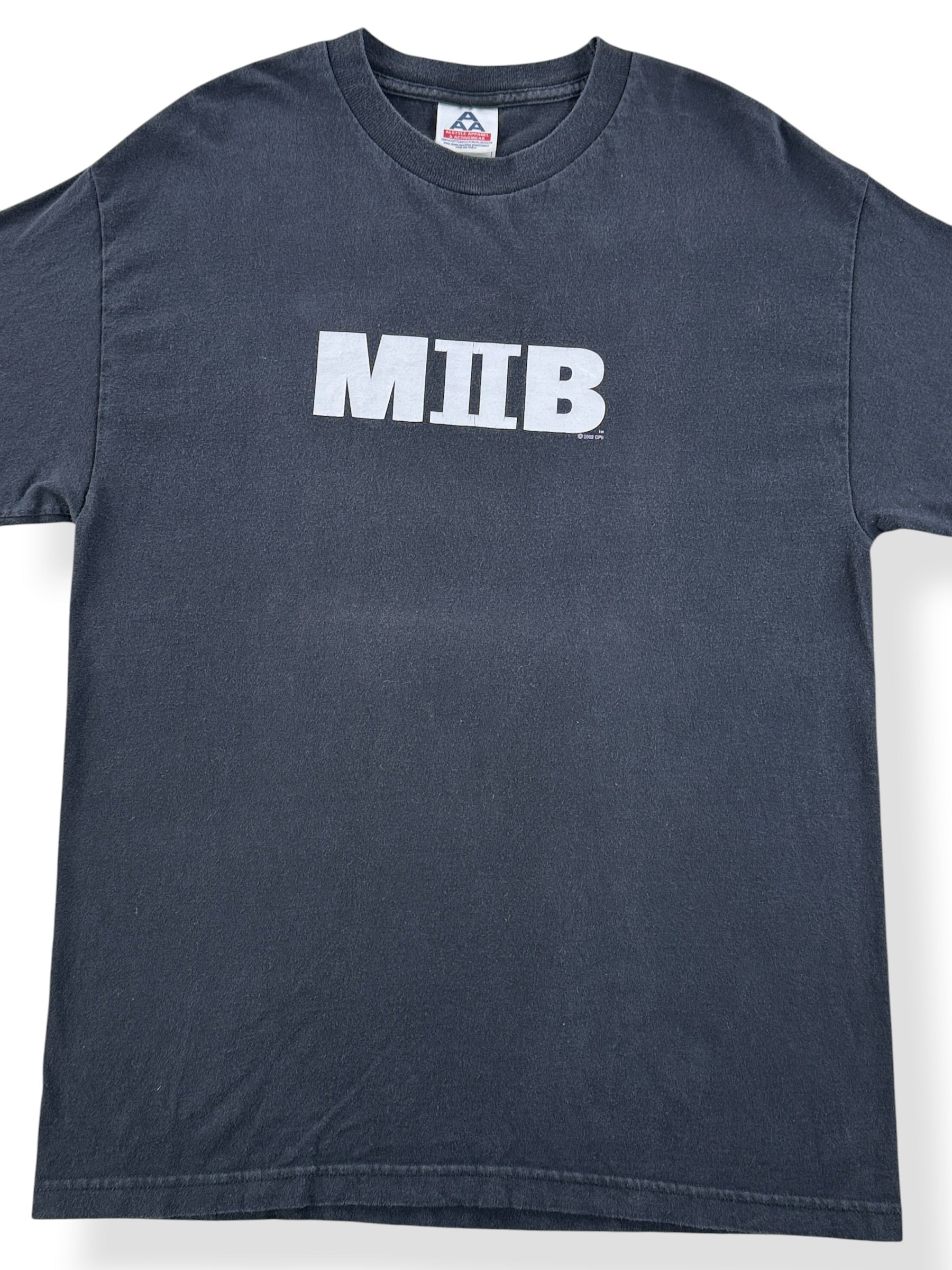Front Close Up of Vintage Men in Black 2 Tee SZ L (Fits M)