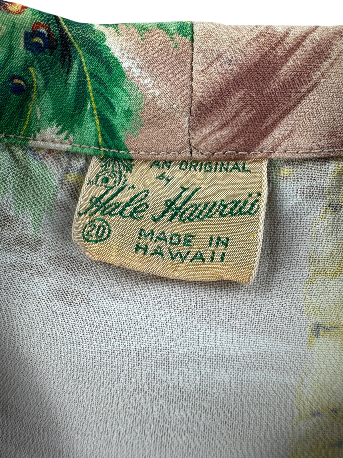 Tag on Vintage Hale Hawaii Womens Top SZ 20