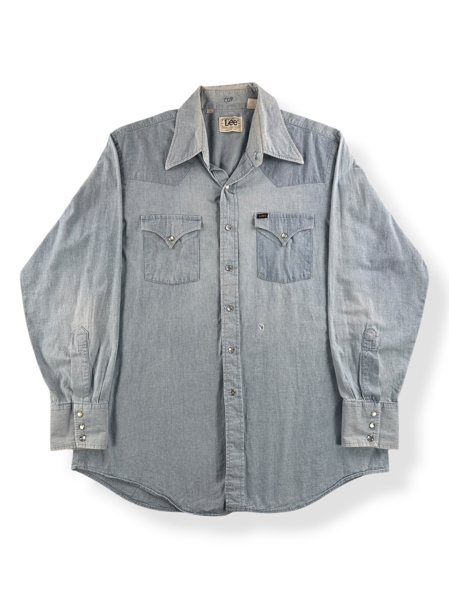 Front of Vintage Lee Chambray Pearlsnap SZ XL