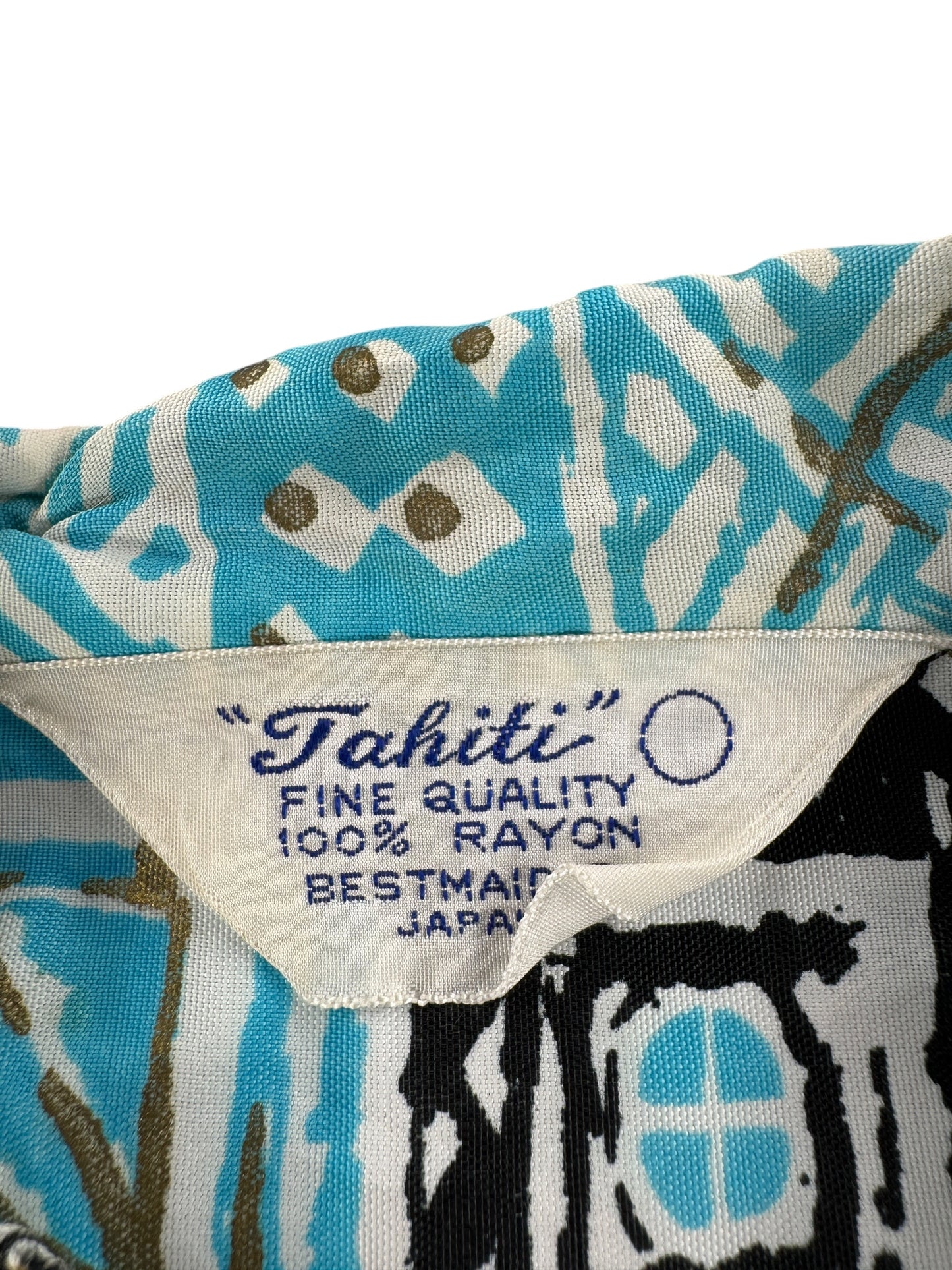 Tag on Vintage 60s Hawaiian Loop Collar SZ M