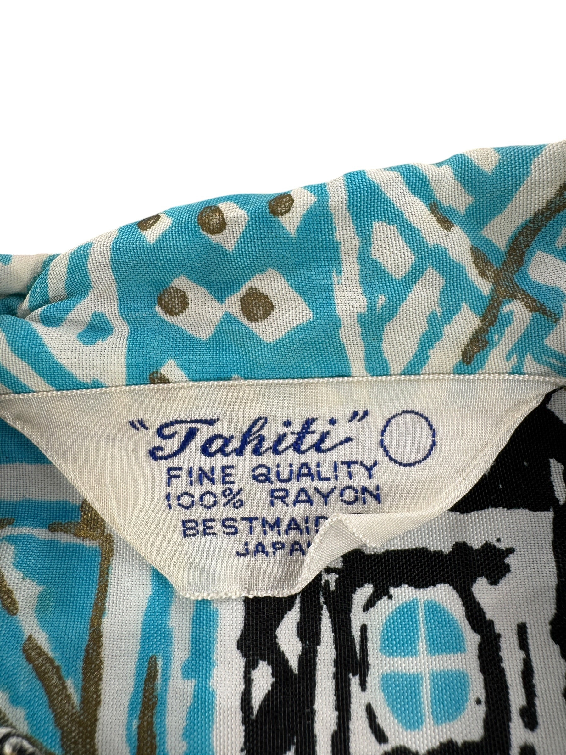 Tag on Vintage 60s Hawaiian Loop Collar SZ M
