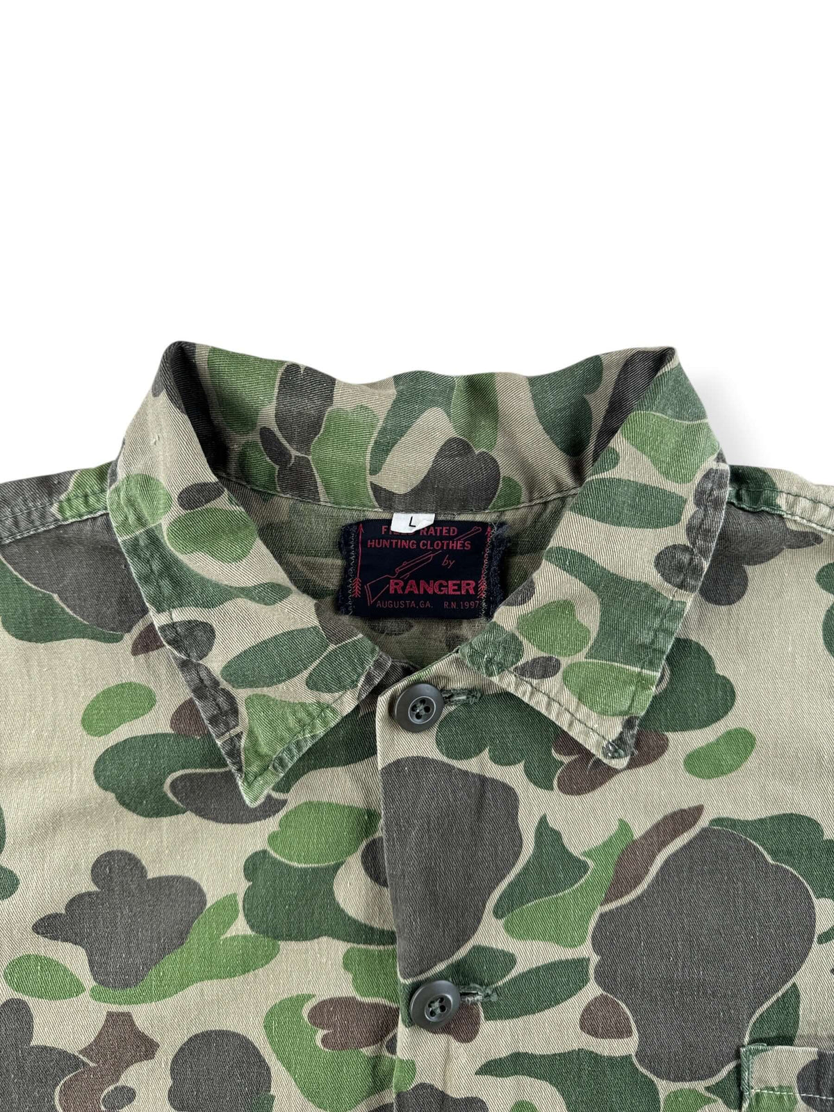 Collar on Vintage 1970s Ranger Camo Chore Jacket Z L