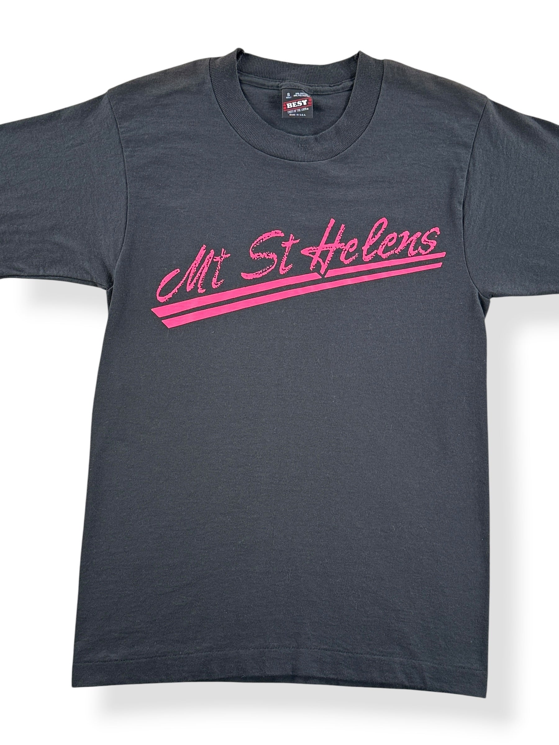 Front Close Up of Vintage Mt St Helens Tee SZ S