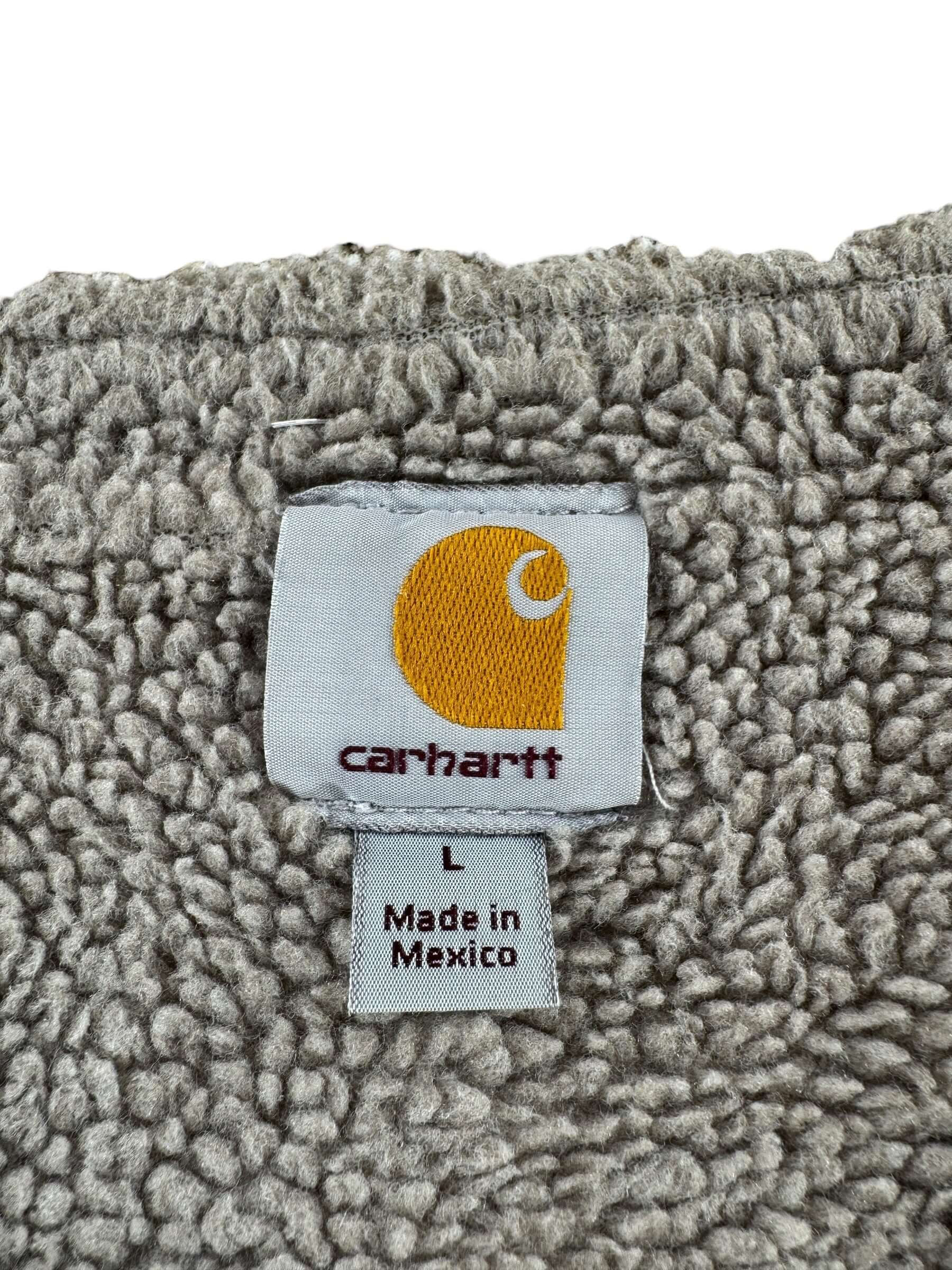 Label on Made in Mexico Carhartt Shearling Vest SZ L
