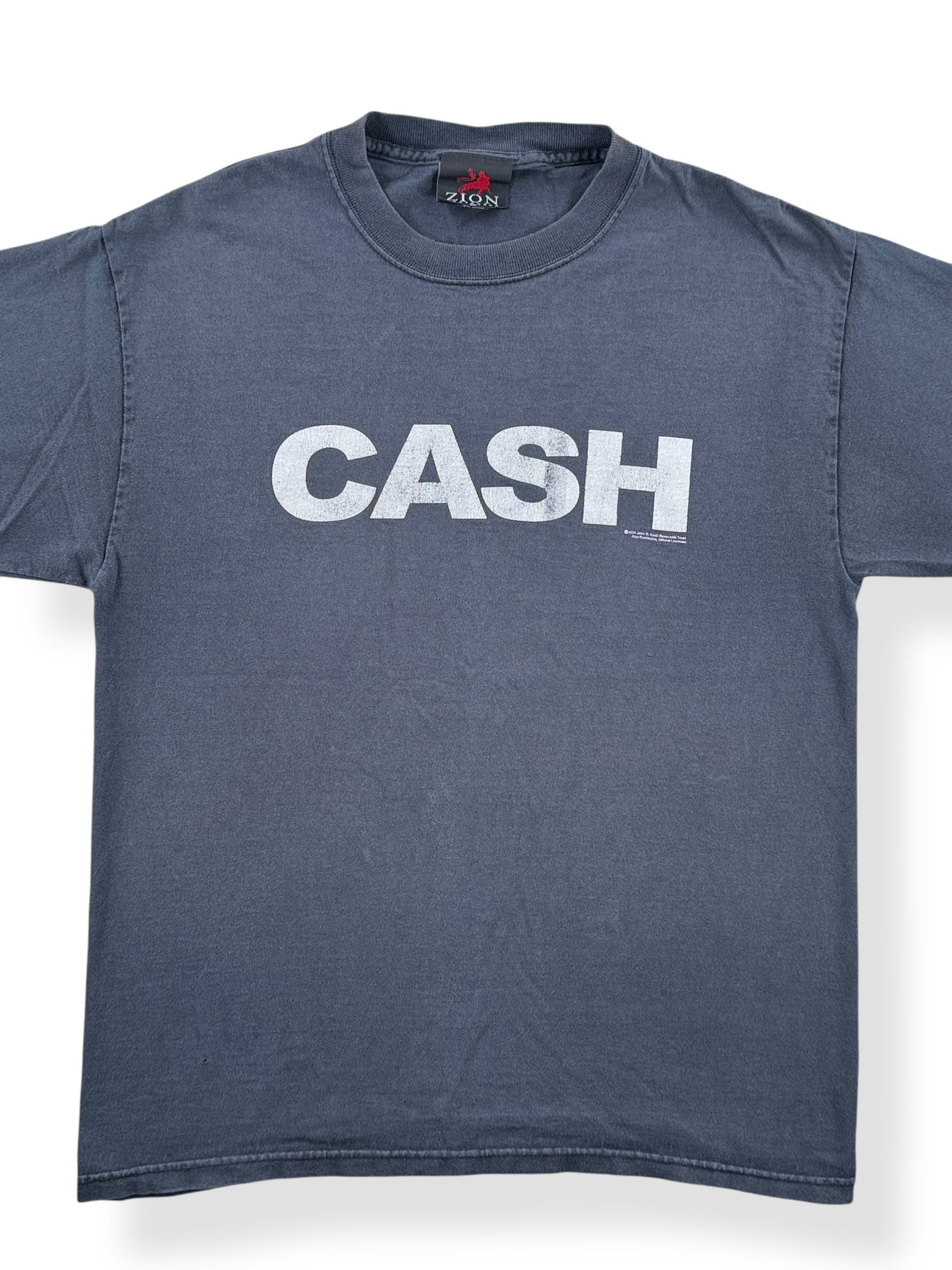 Front Close Up of Vintage 2004 Johnny Cash Tee SZ M
