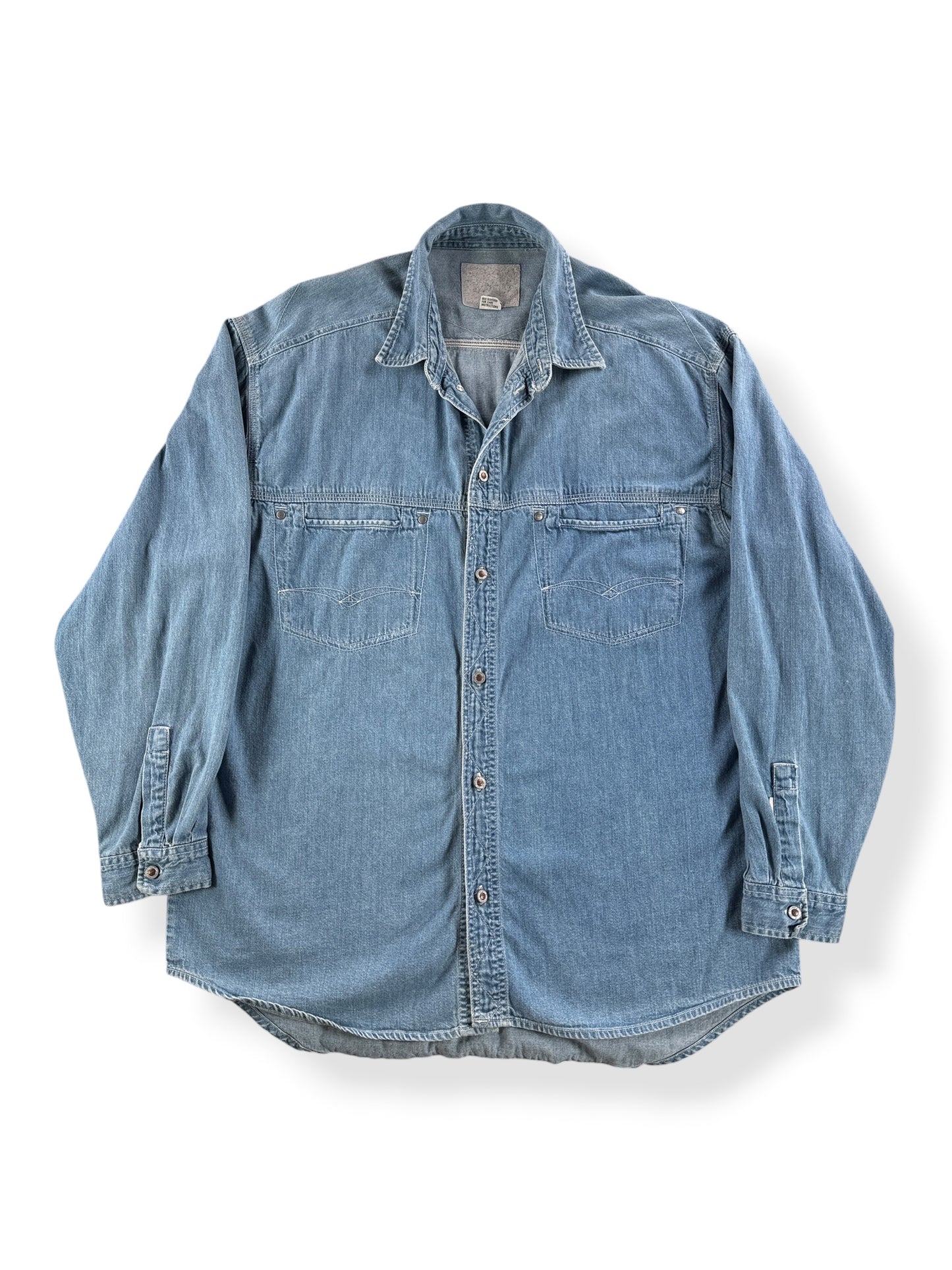 Front of Vintage Levi's Silvertab Denim Button Up Shirt SZ L