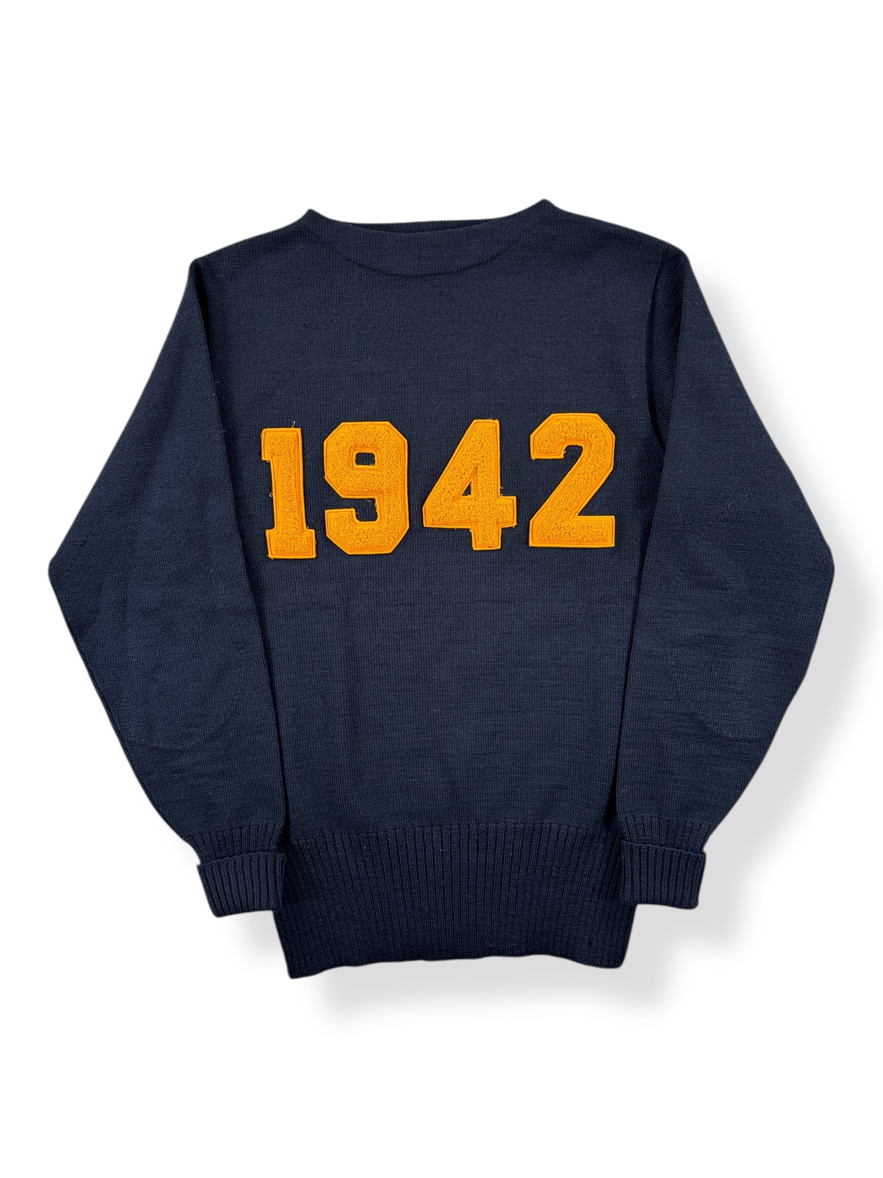 Front of Vintage 1942 University of Washington Sweater SZ S