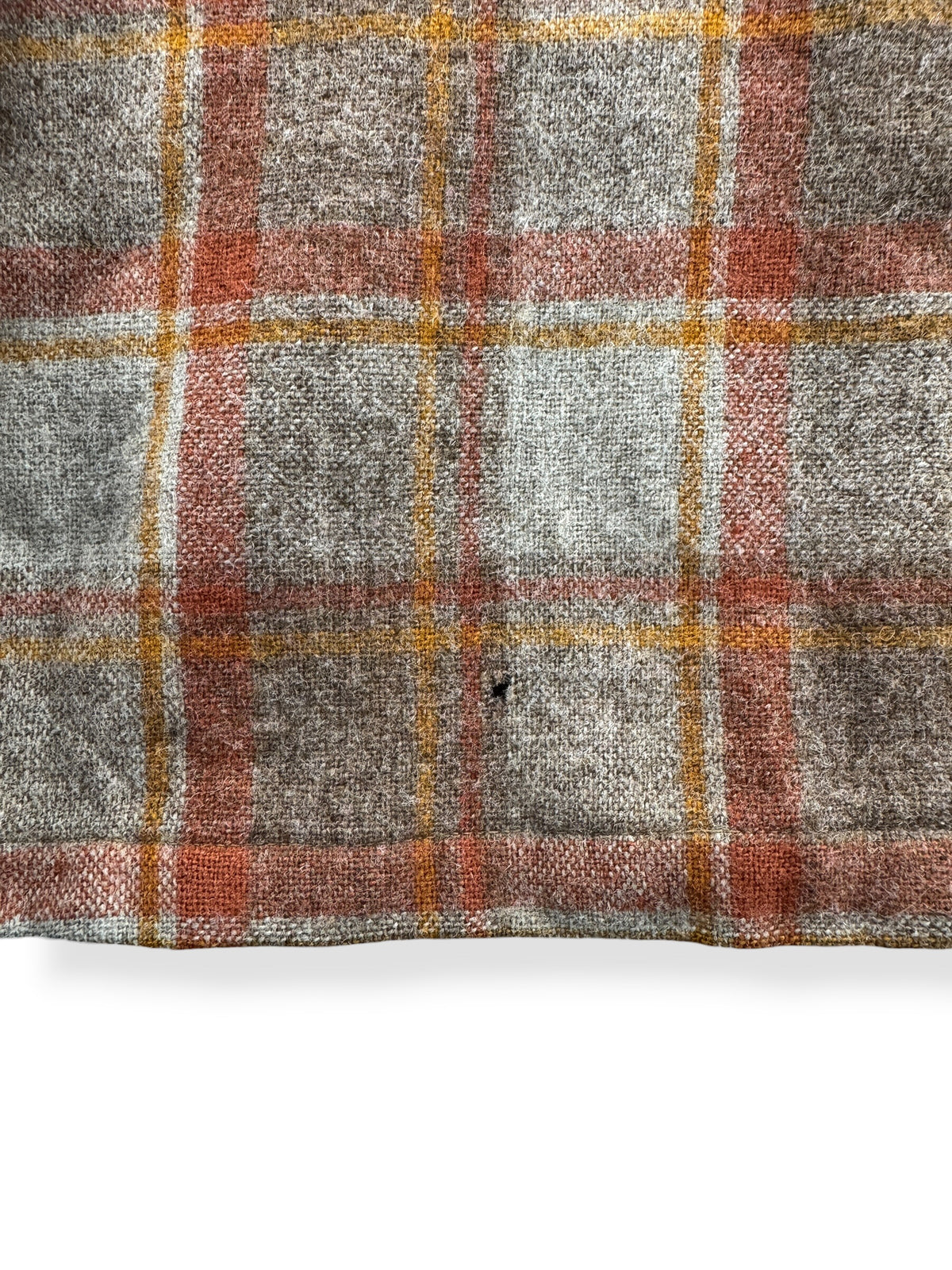 Hole on hem of Vintage Pendleton Orange & Beige Board Shirt SZ L - AS IS