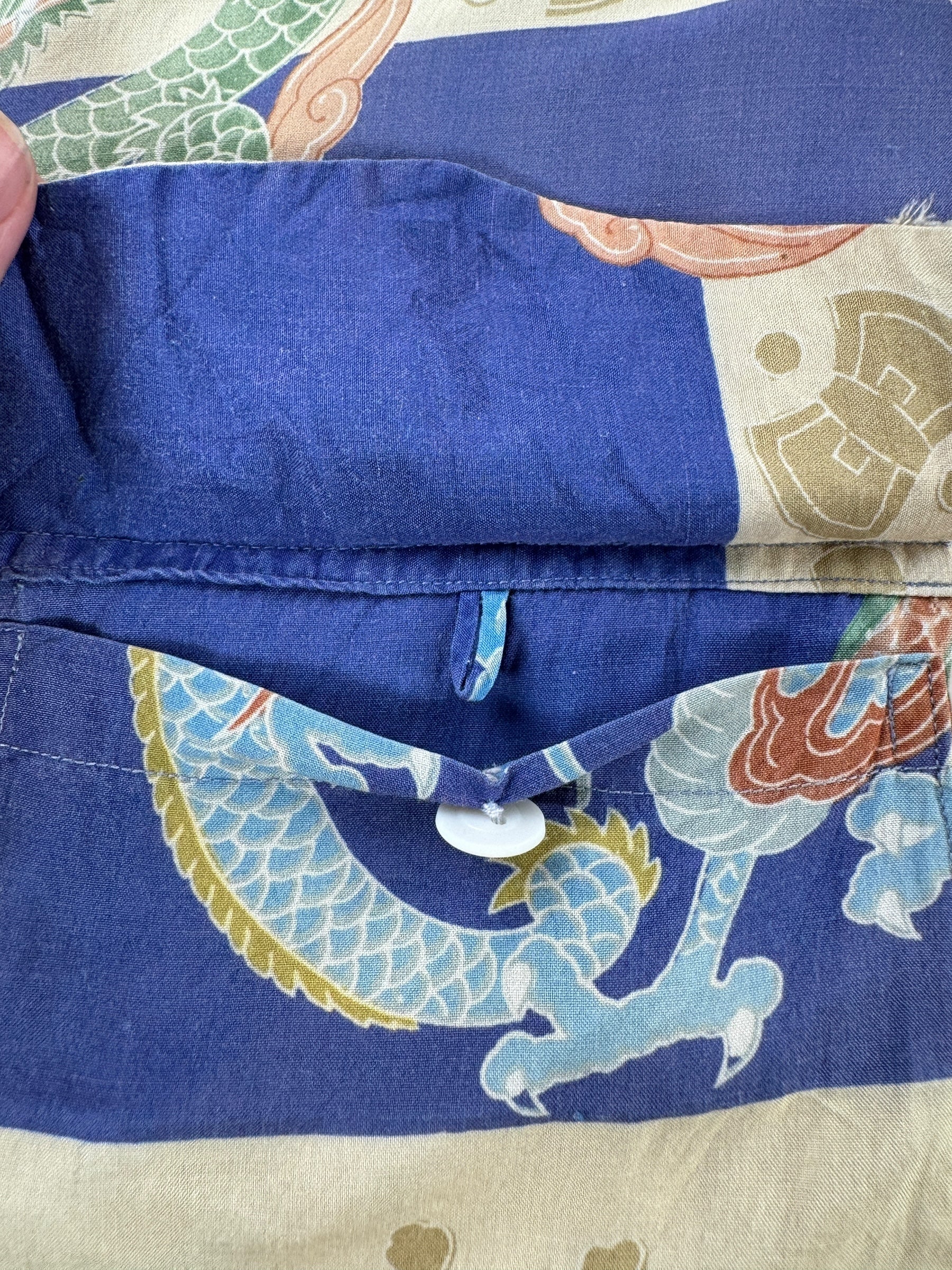Pocket Loop on Vintage Pearl Line Japanese Aloha Shirt SZ L