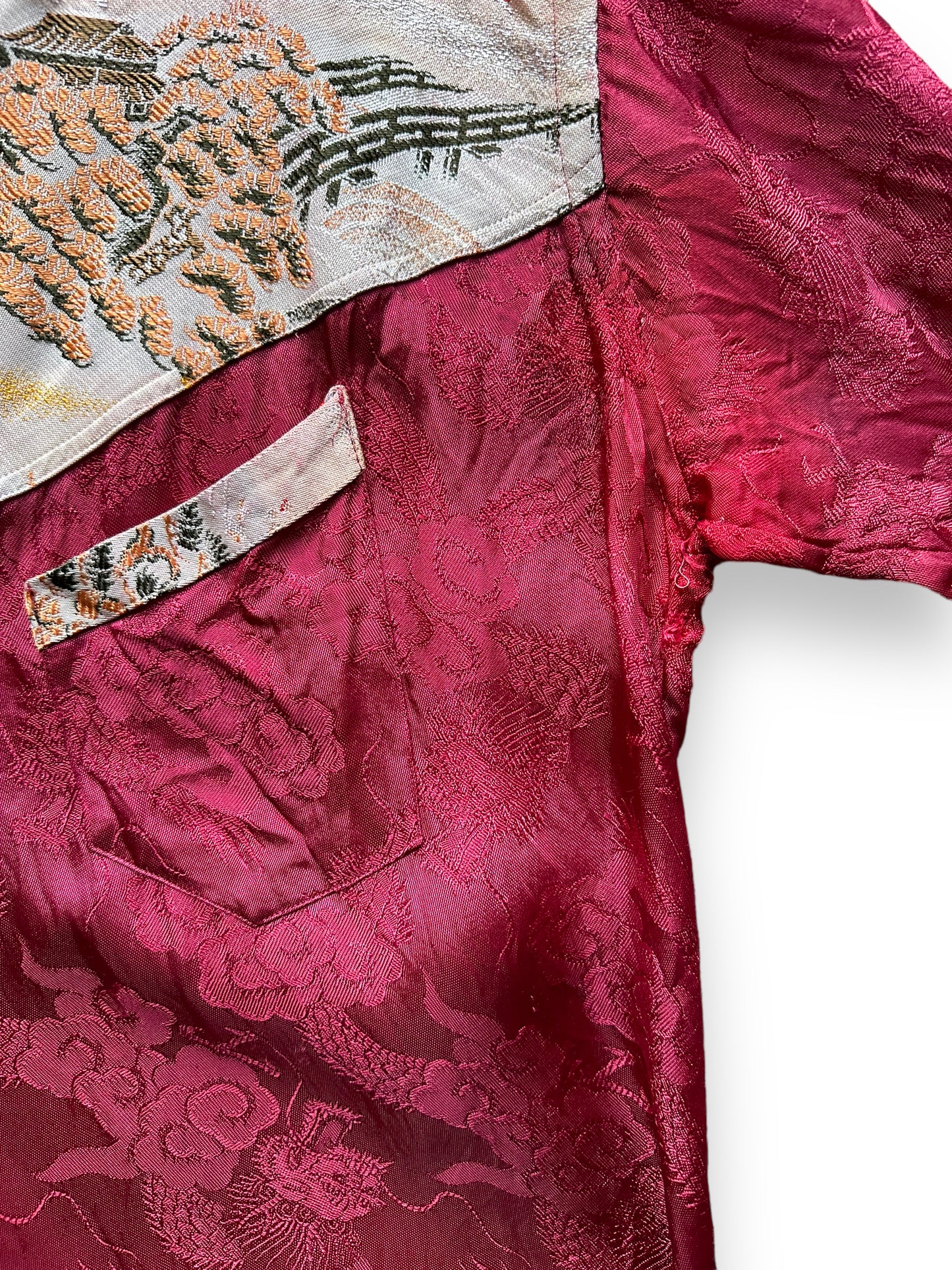 Some Wear in Left Armpit of Vintage Two-Tone Elegant Art Japanese Souvenir Shirt SZ L | Vintage Souvenir Jacket Seattle | Barn Owl Vintage Seattle