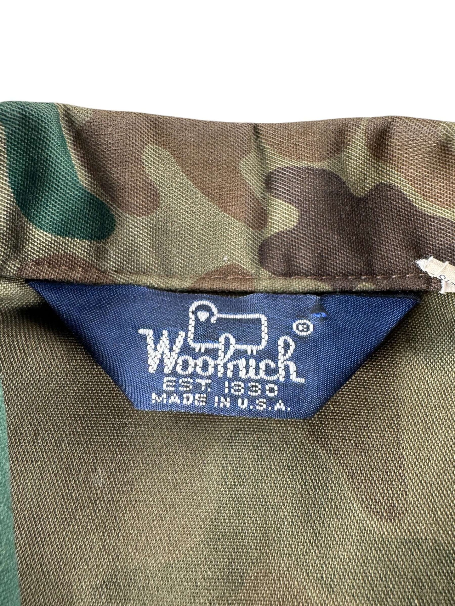 Tag on Vintage Woolrich Duck Camo Jacket SZ M - AS IS