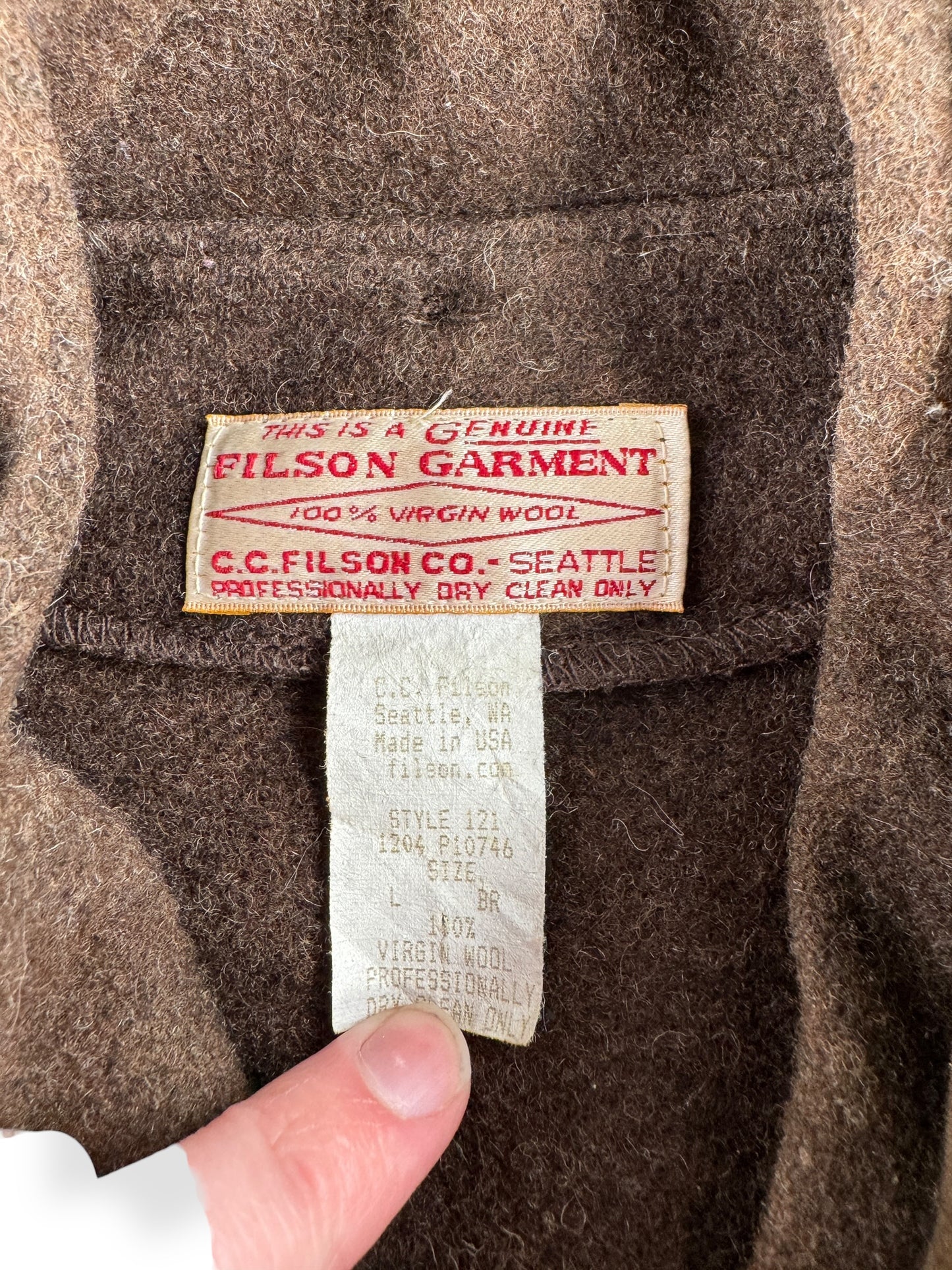 Tag on Filson Waxed Tin Cloth Field Jacket With Liner SZ L