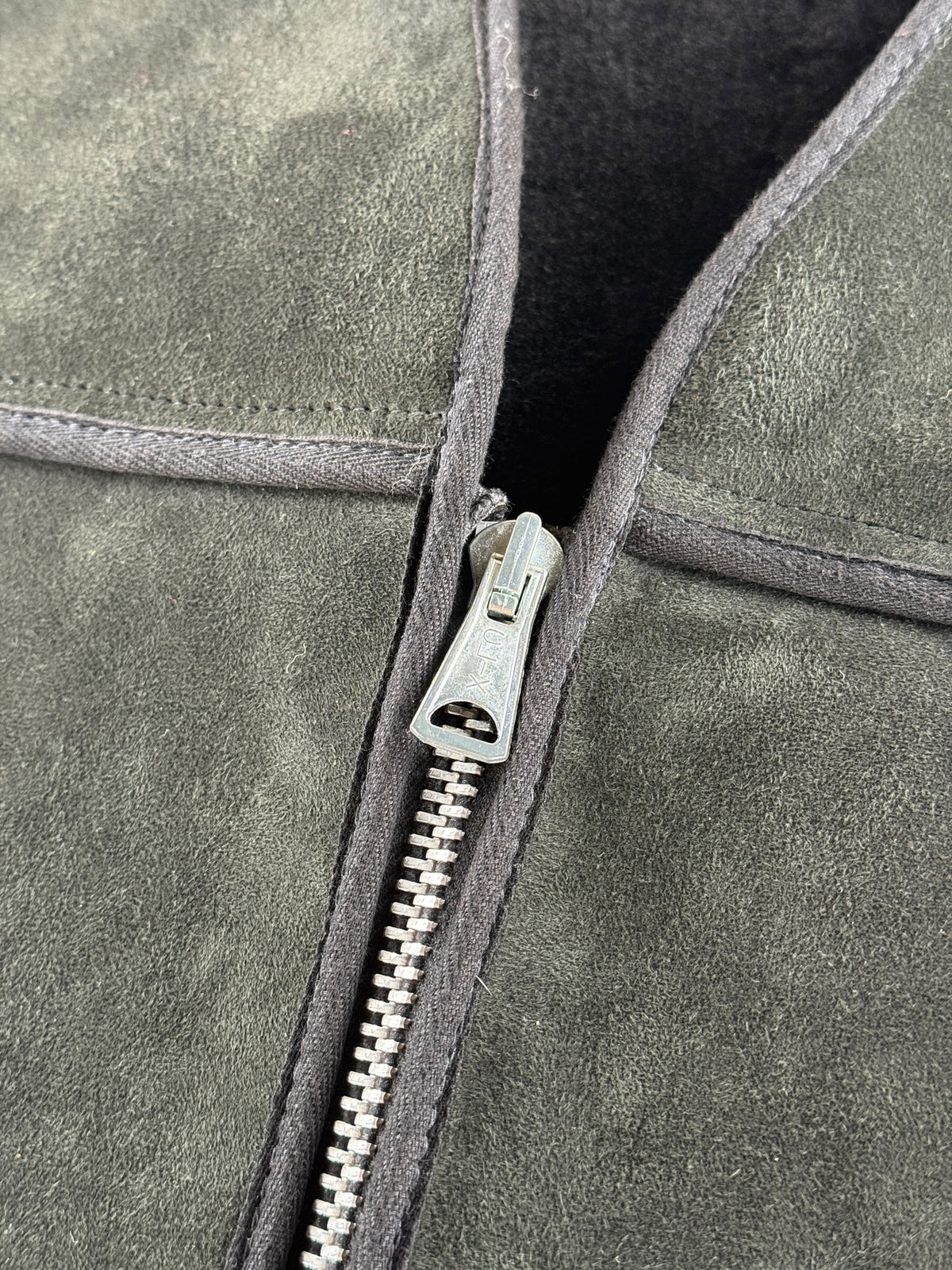 Zipper on Filson Workshop Black Shearling Vest SZ M