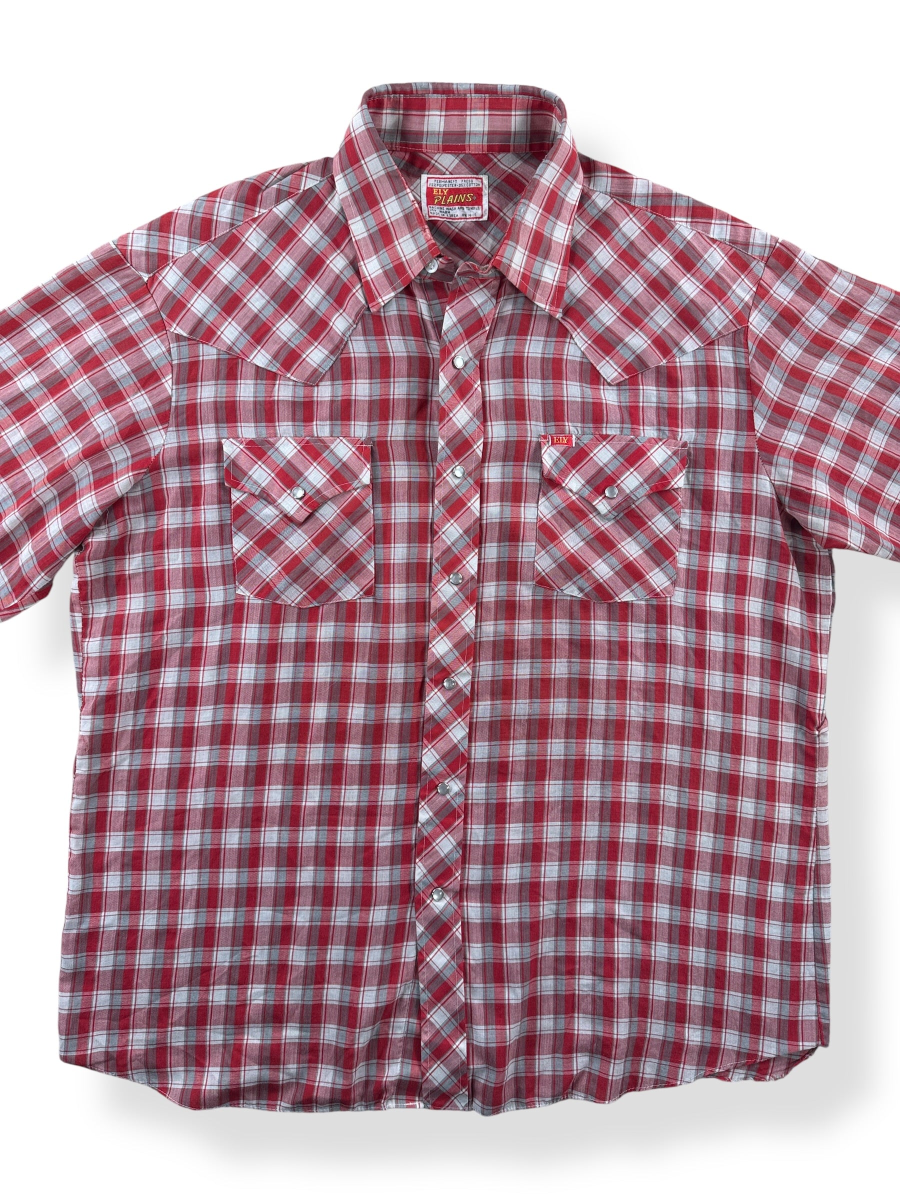 Front Close Up of Vintage Ely Plains Short Sleeve Pearl Snap SZ XL