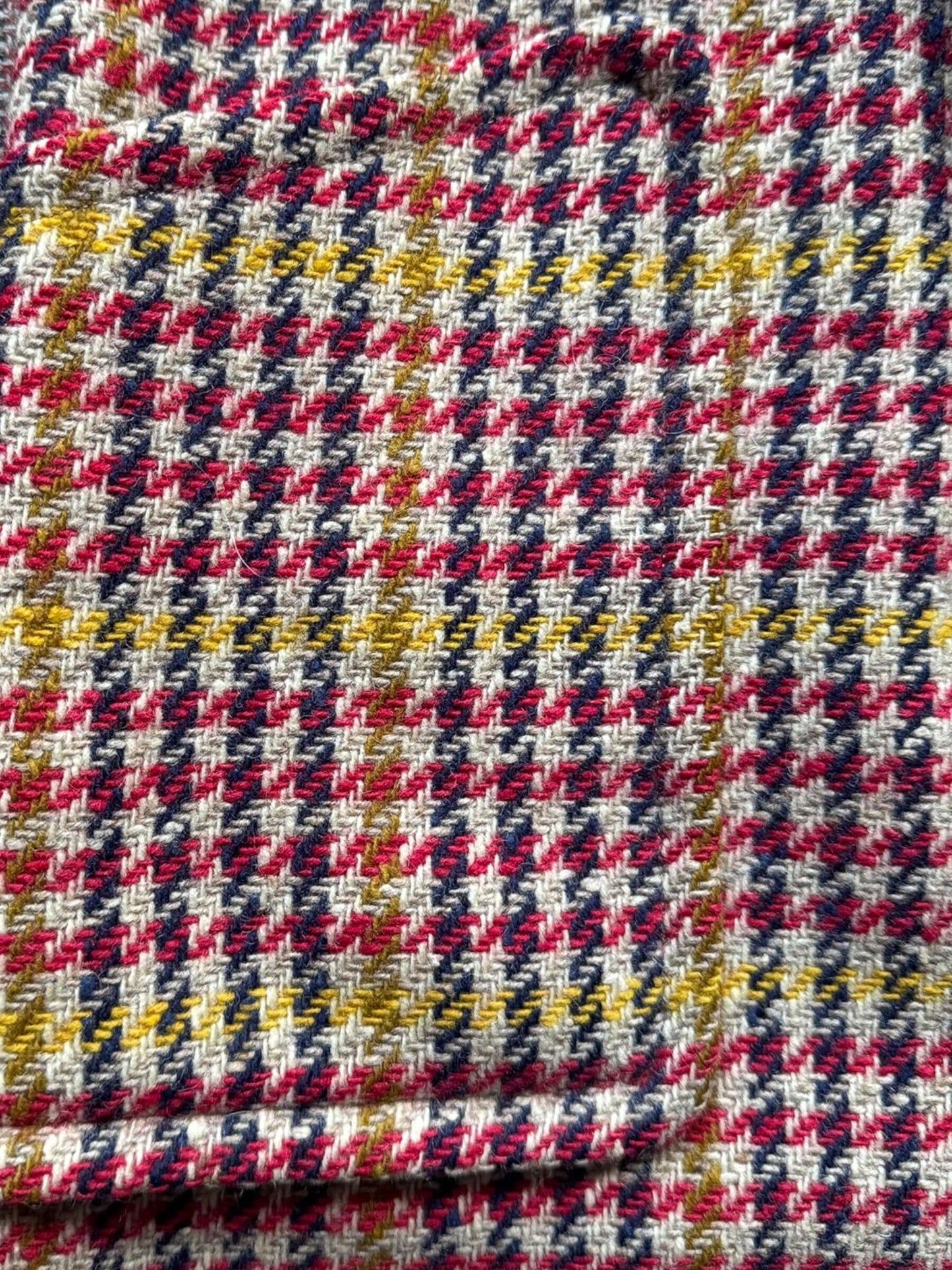 Pocket on Vintage 1960s McMullen Houndstooth Wool Dress SZ M