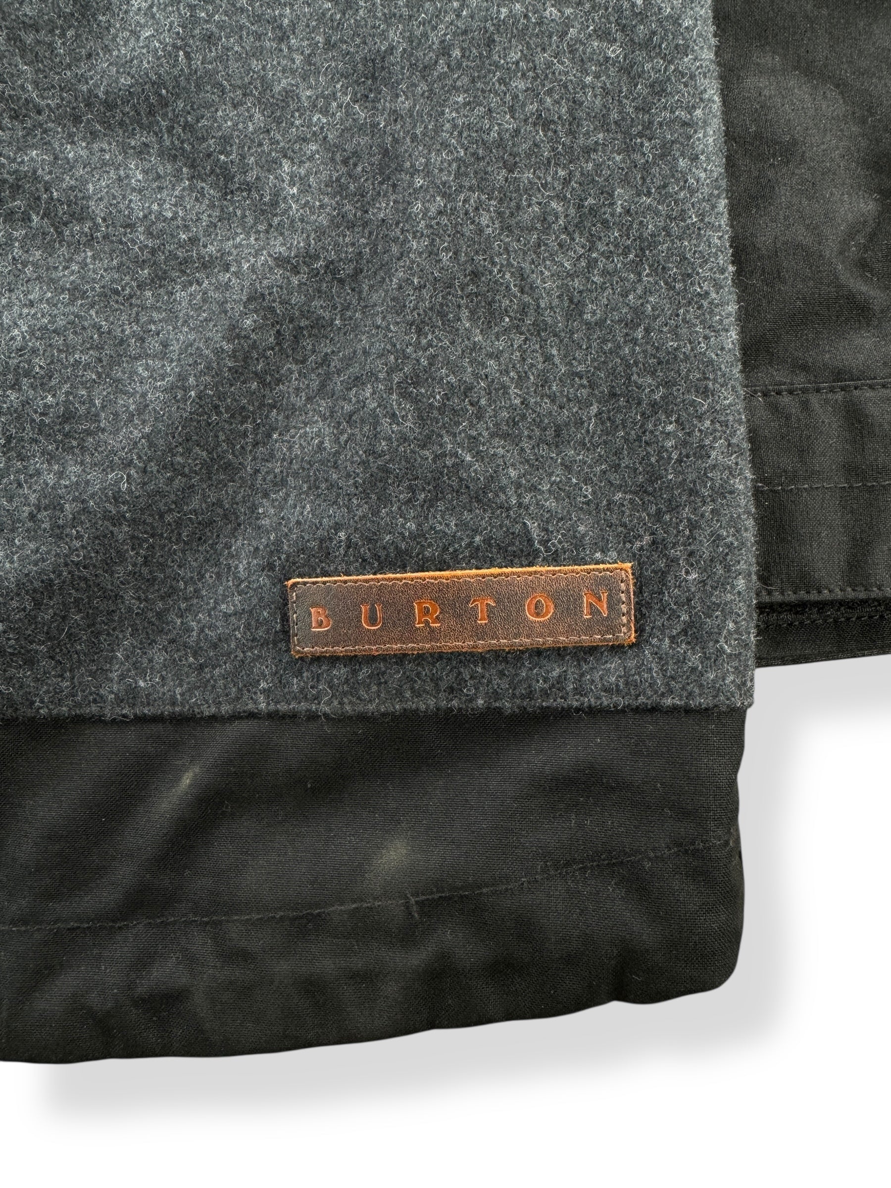 Burten Label on Filson x Burton Hellbrook Jacket SZ M