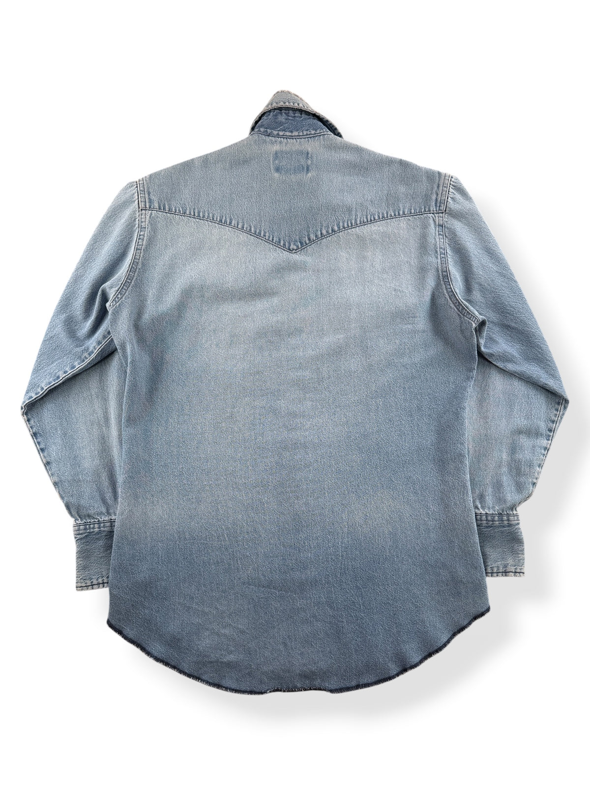 Back of Vintage Distressed Wrangler Pearlsnap SZ S