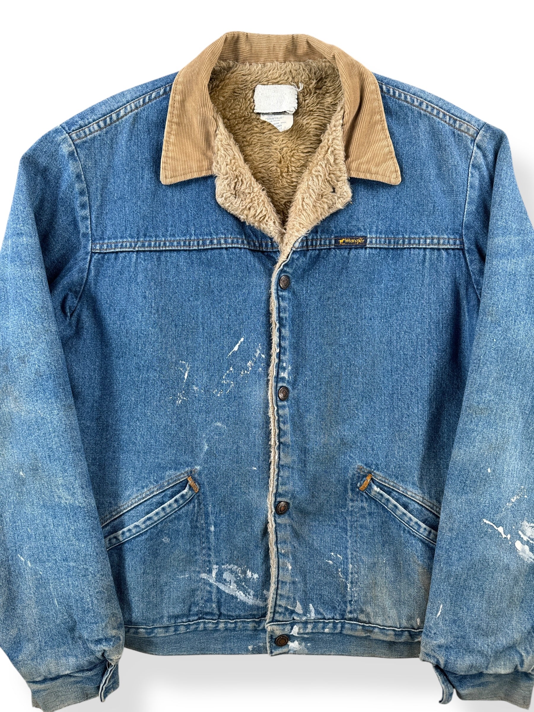 Front Close Up of Vintage Wrangler 74230NV Shearling Lined Denim Jacket SZ 44