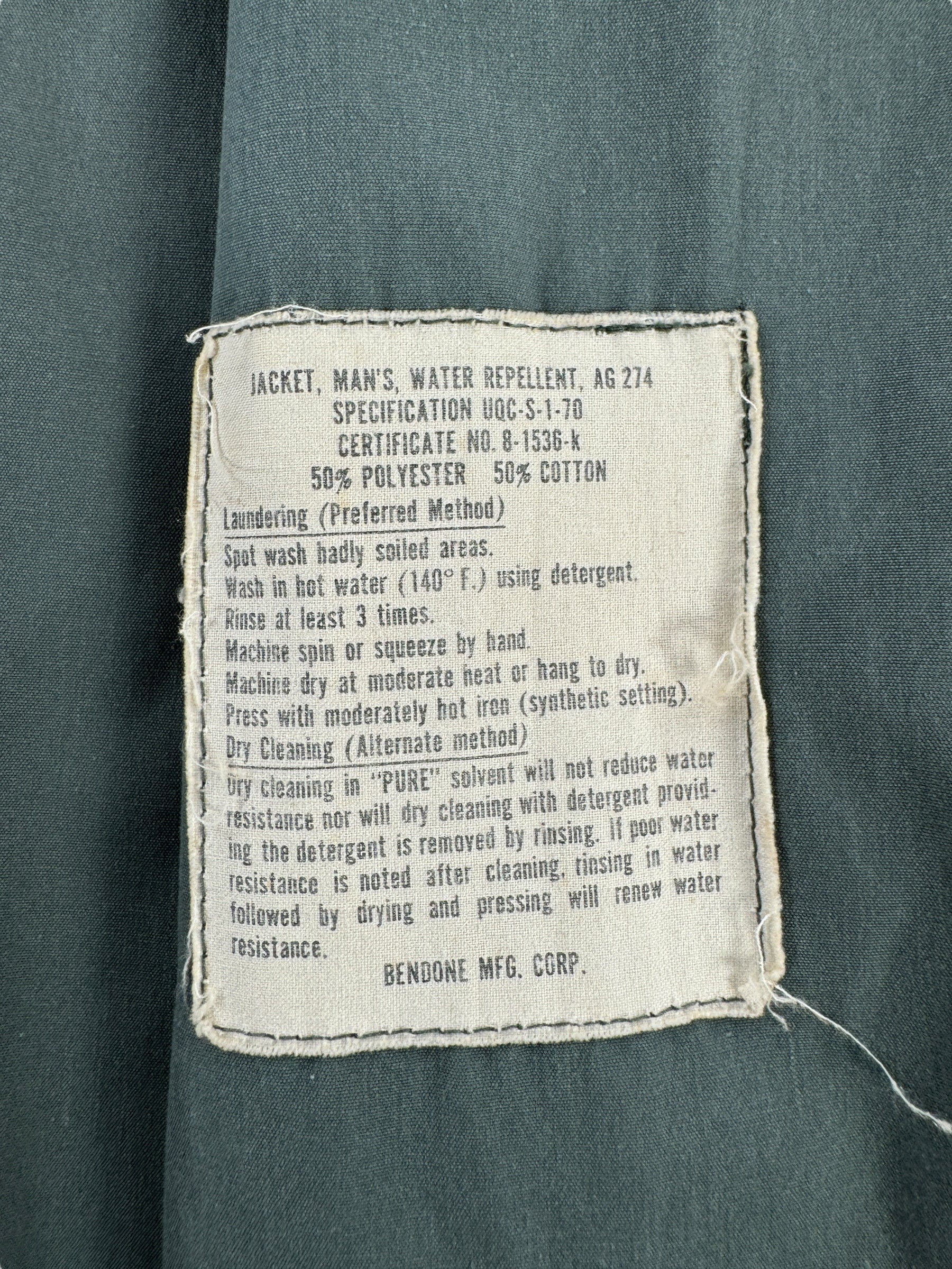 Label on Vintage Men's Water Repellant Jacket AG-274 SZ 46L