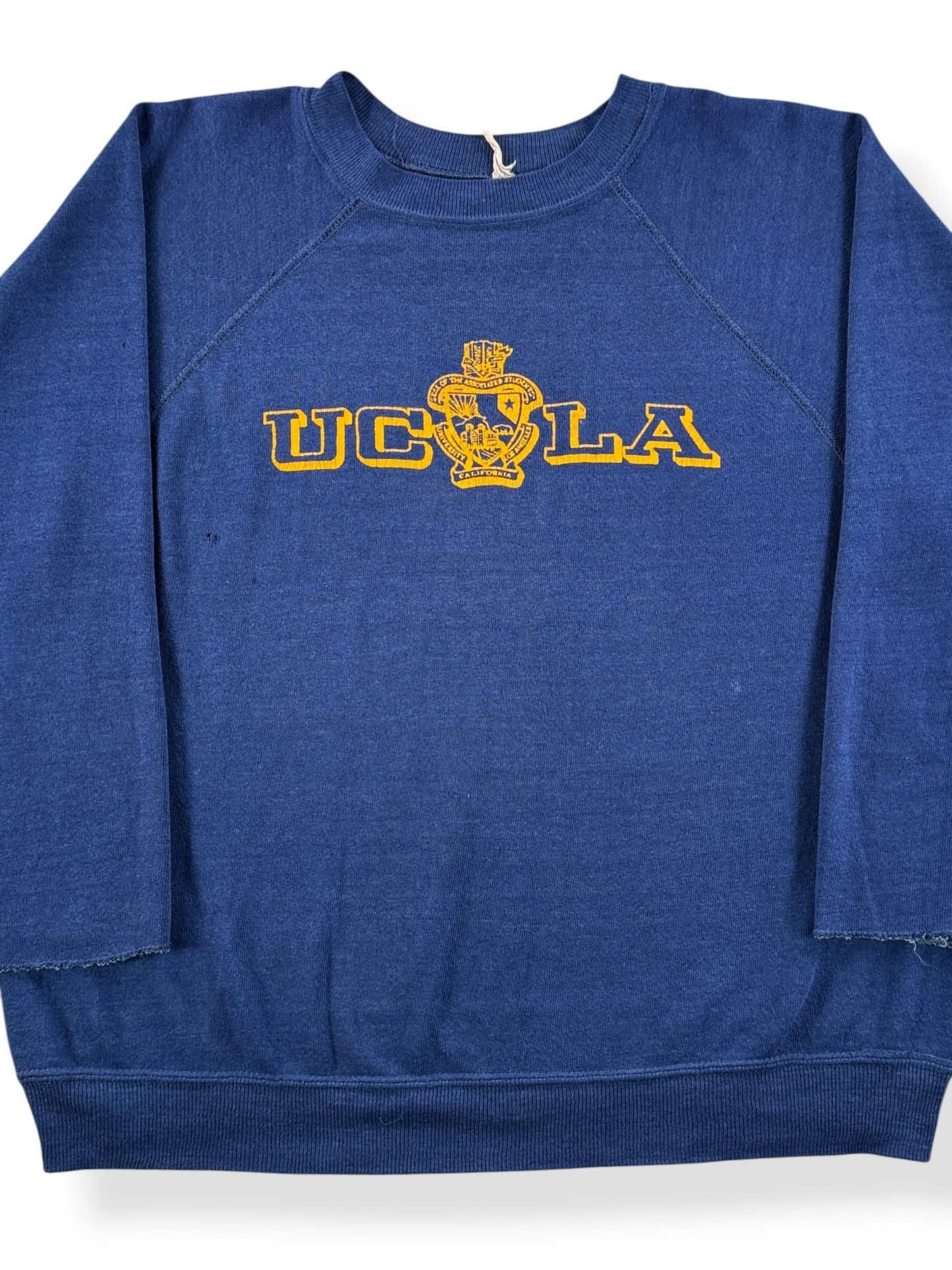 Front Close Up of Vintage UCLA Crewneck SZ M