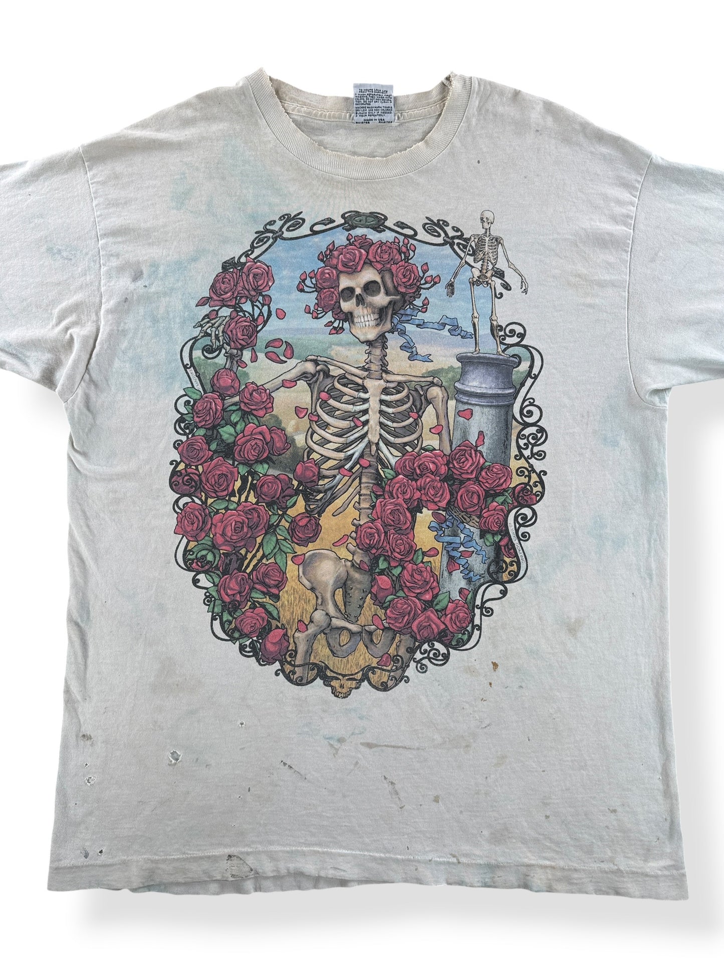 Front Close Up of Vintage Grateful Dead 30 Years Bertha Liquid Blue Tee SZ XL