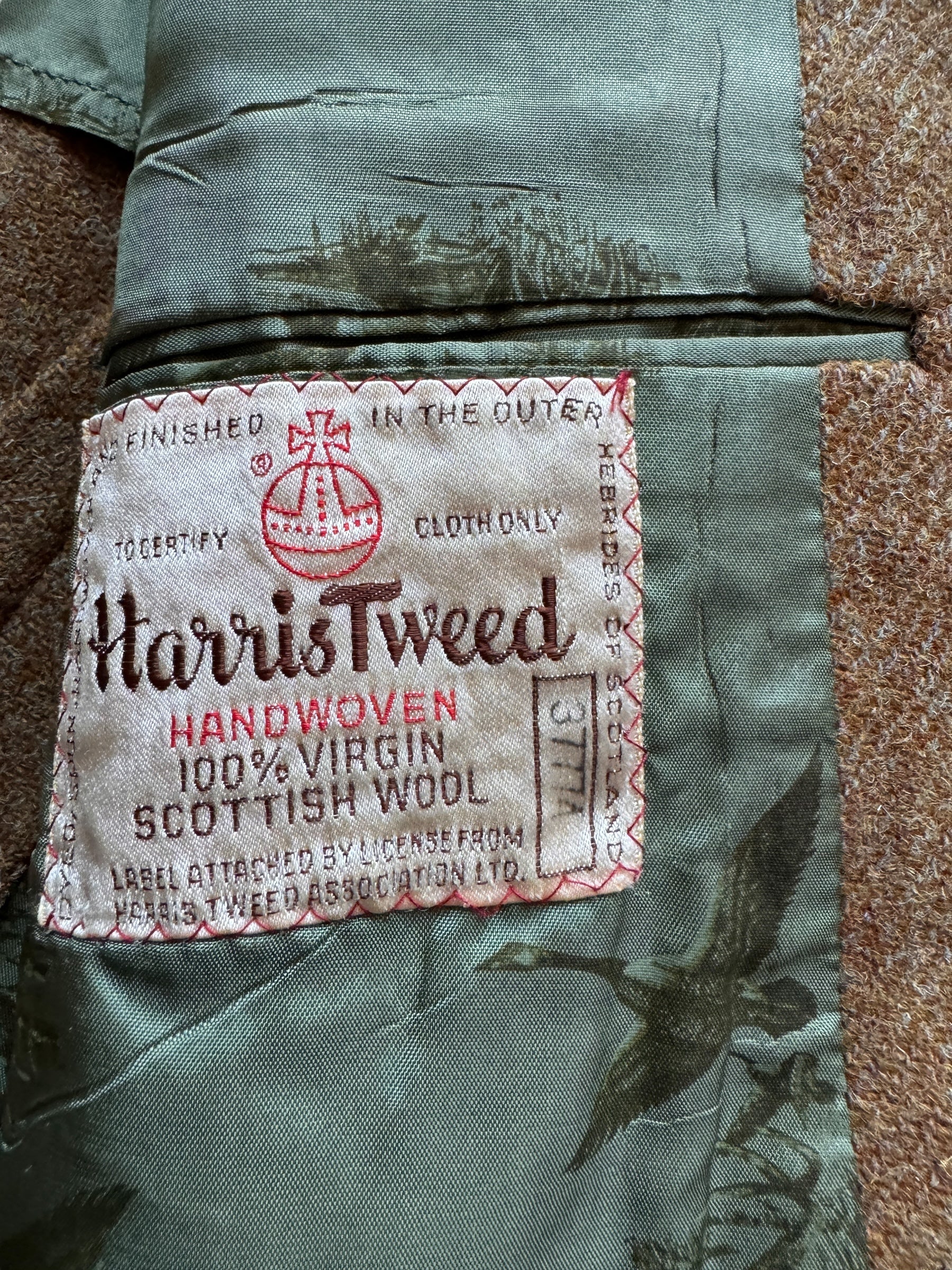 Label on Eddie Bauer Harris Tweed Sportcoat SZ L