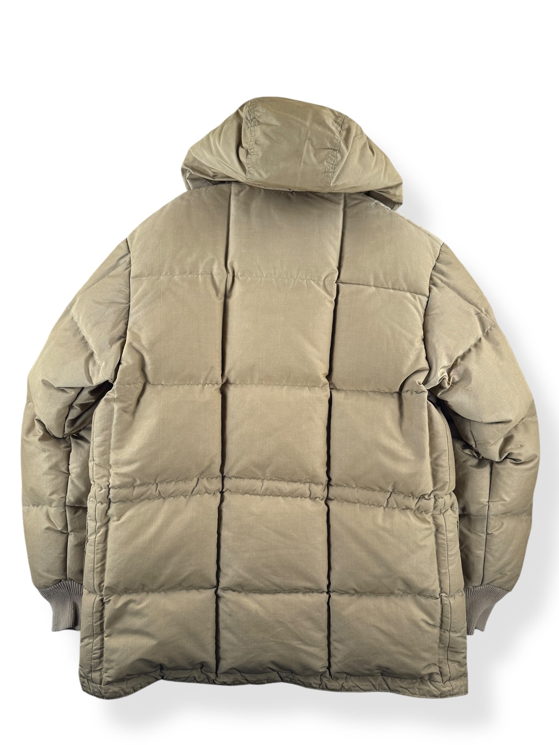 Back of Vintage 70s Eddie Bauer Puffer Jacket SZ M