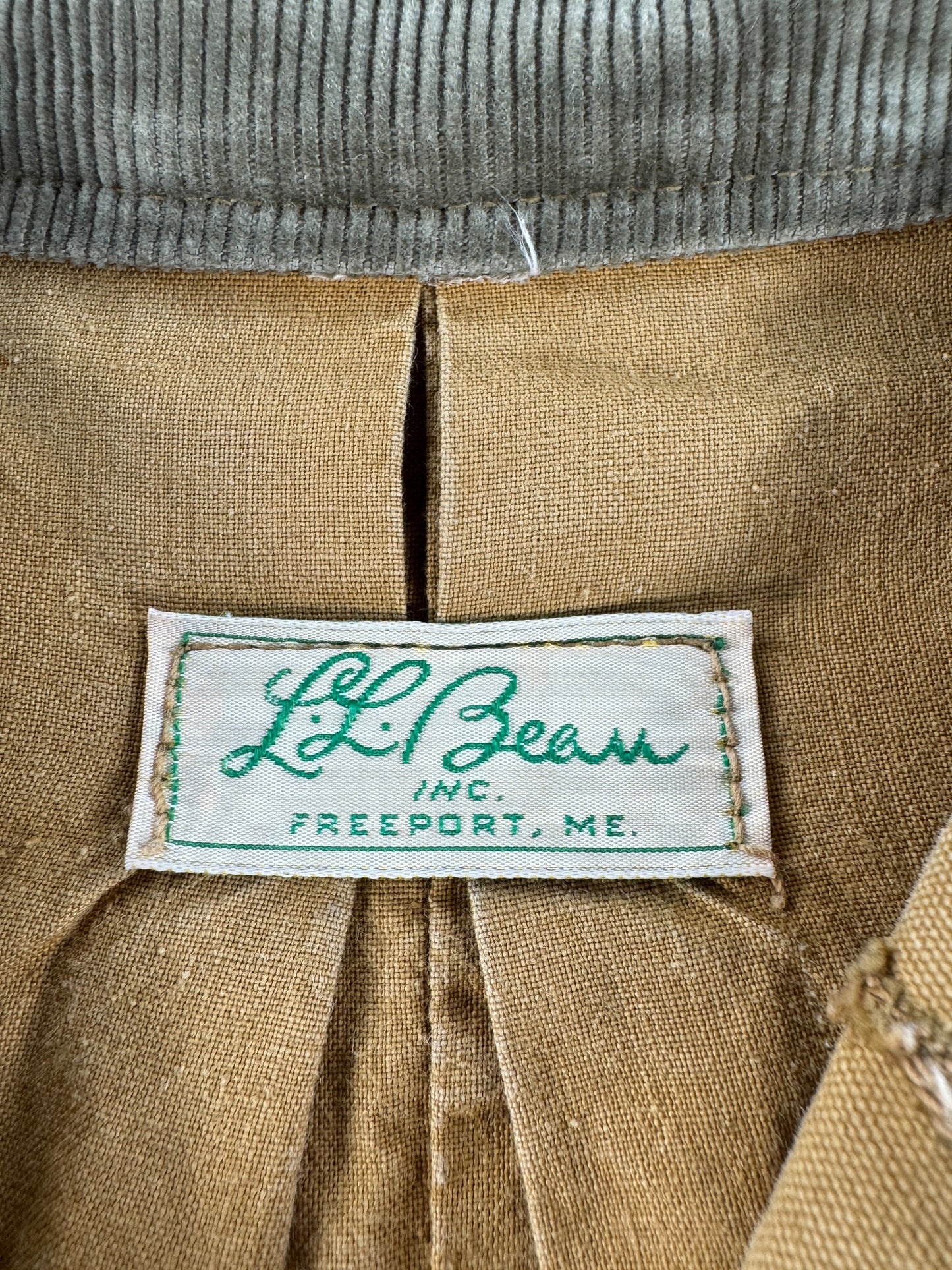 Tag on Vintage L.L. Bean Script Era Field Jacket SZ L