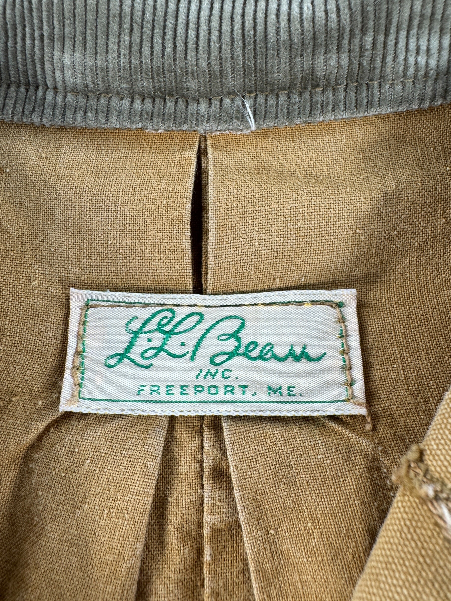 Tag on Vintage L.L. Bean Script Era Field Jacket SZ L