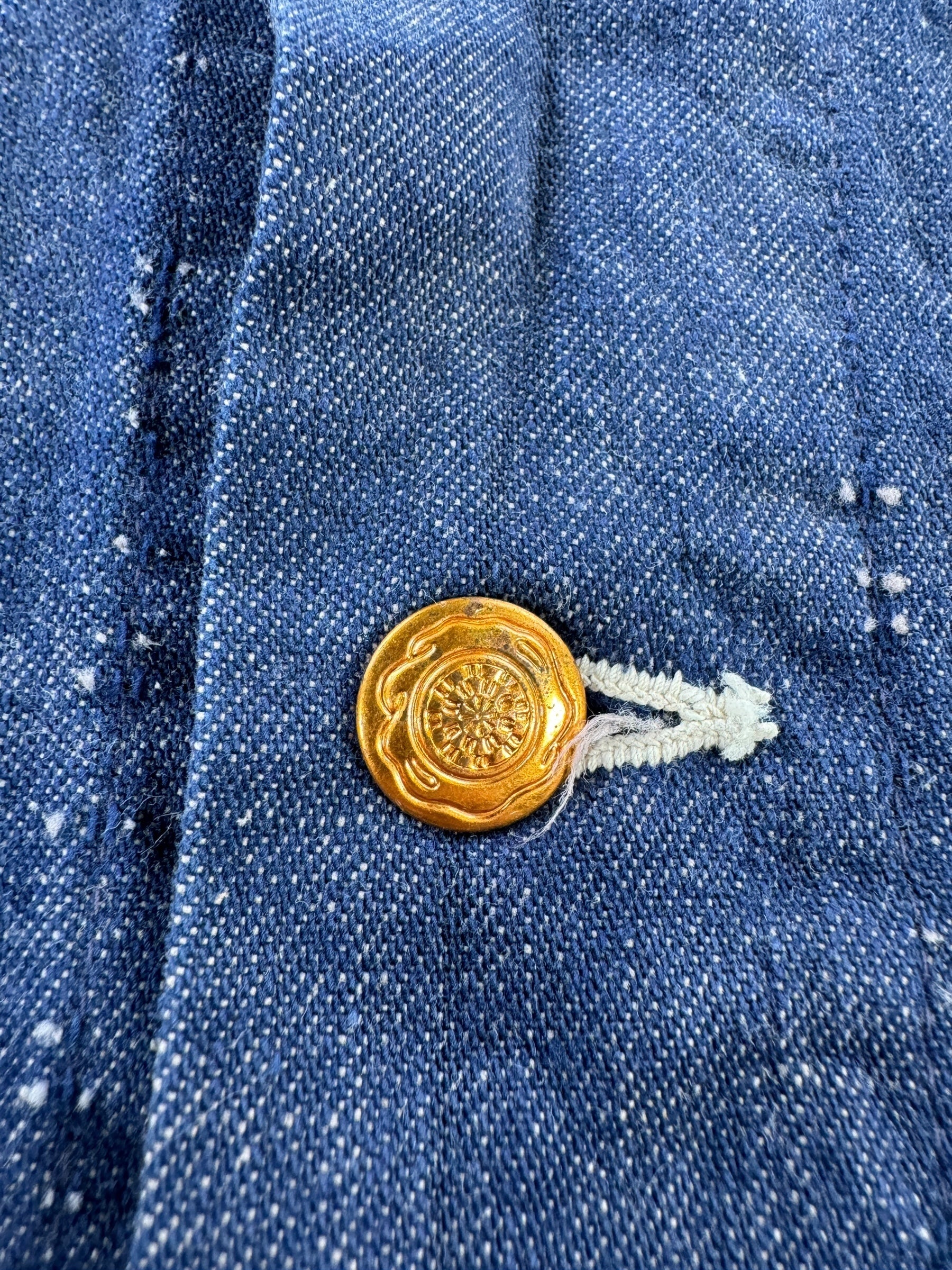 Button on Vintage Wrangler Unlined Denim Chore Cost SZ 38