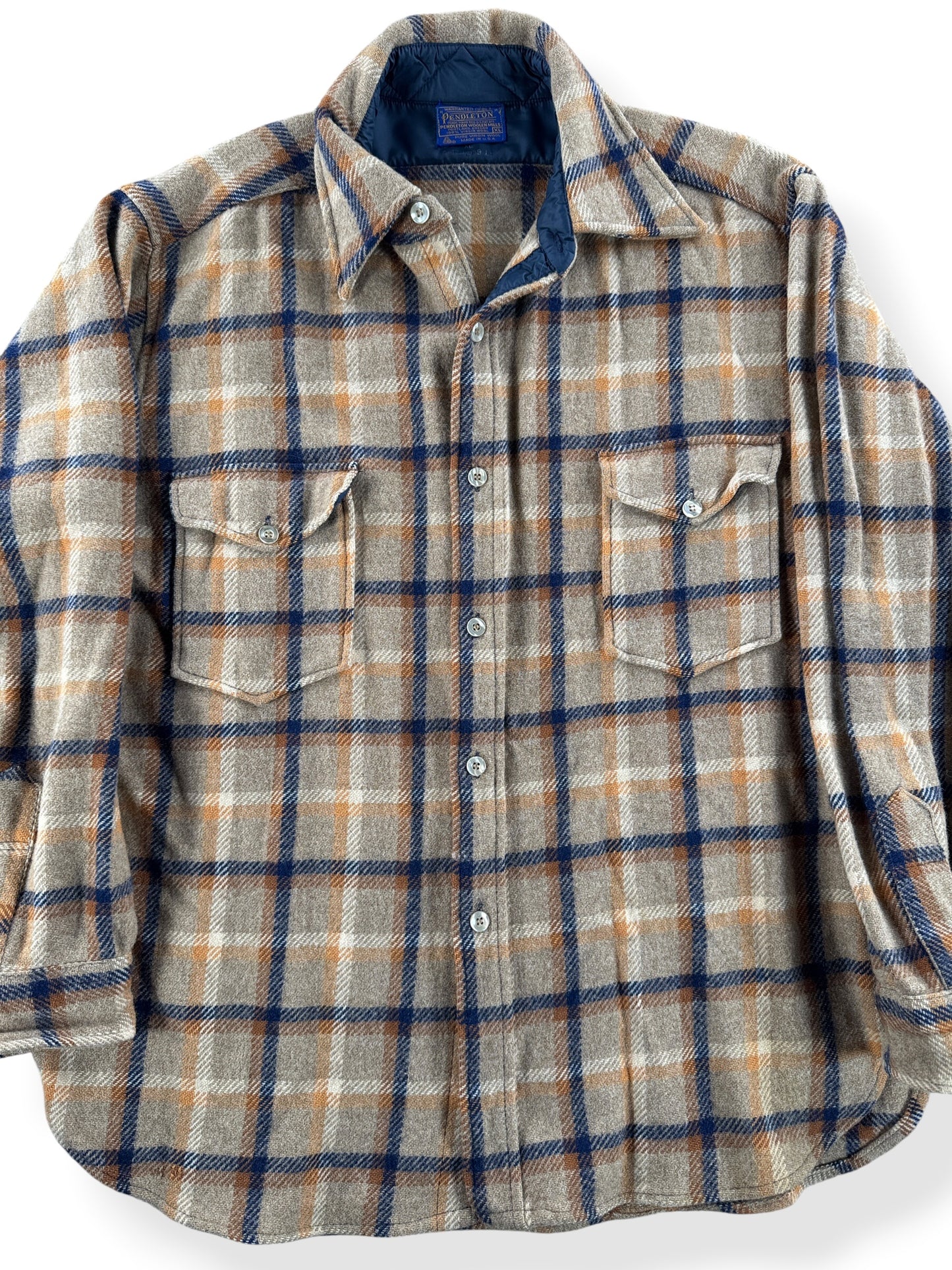 Front Close Up of Vintage Beige & Yellow Pendelton Flannel SZ XL