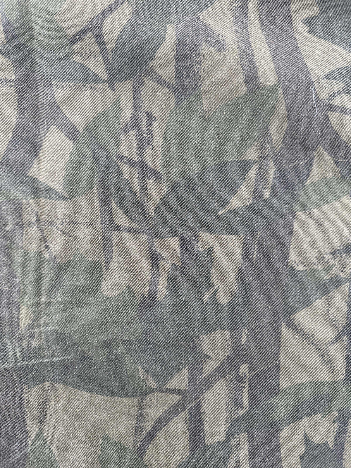 Pattern on Vintage Cabella's Camo Chore Coat SZ XXL