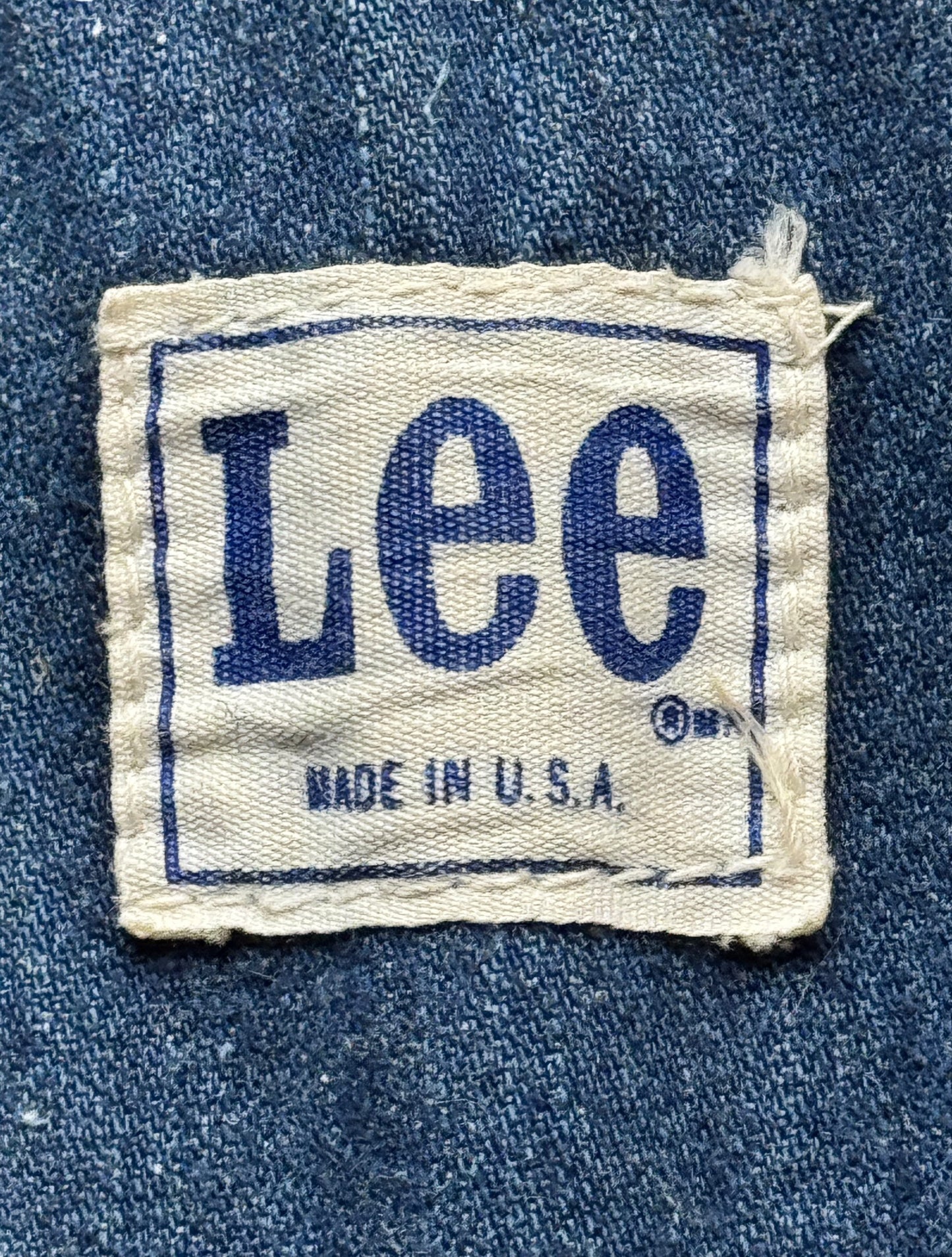 Back logo patch on Vintage Lee Overalls W33