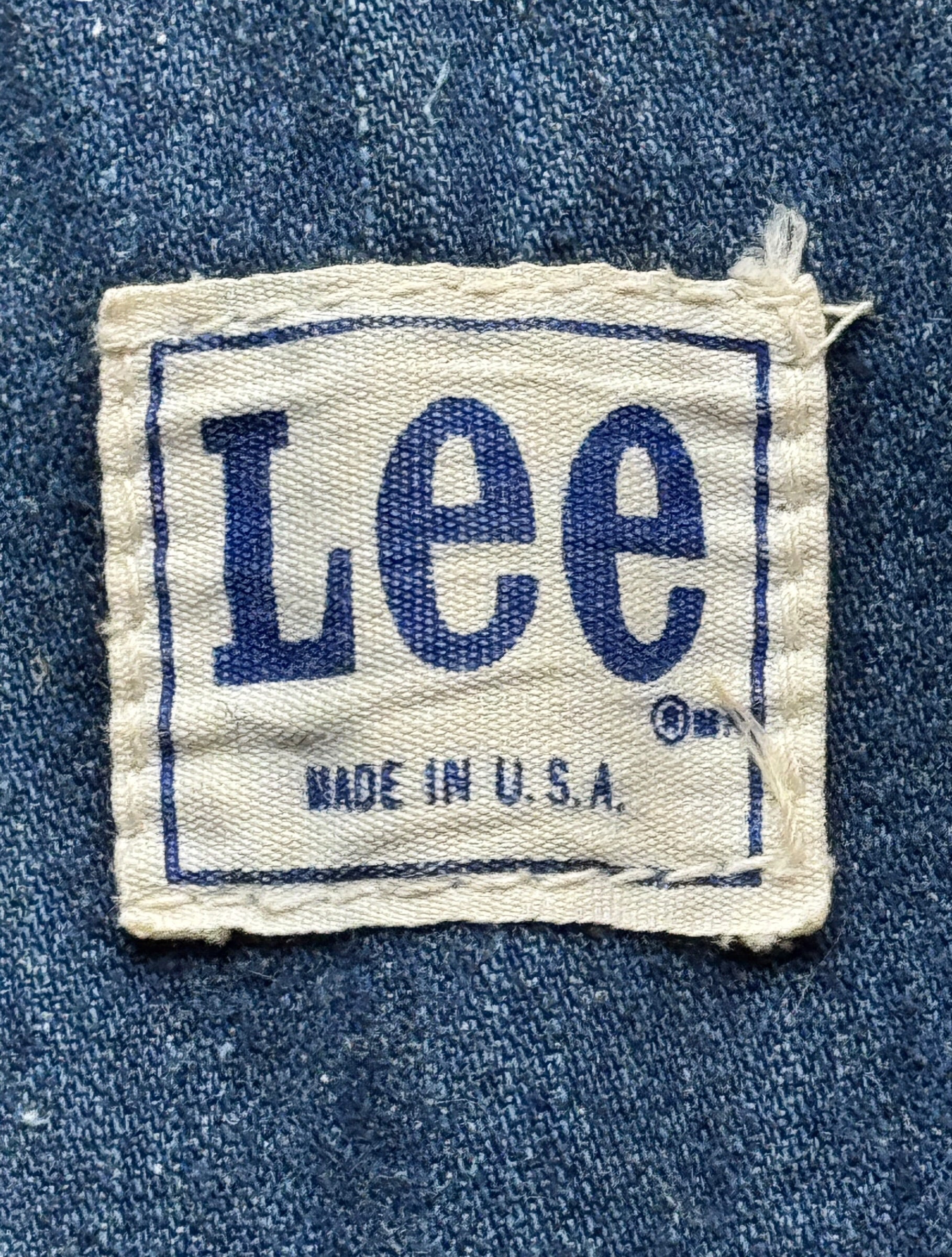 Back logo patch on Vintage Lee Overalls W33