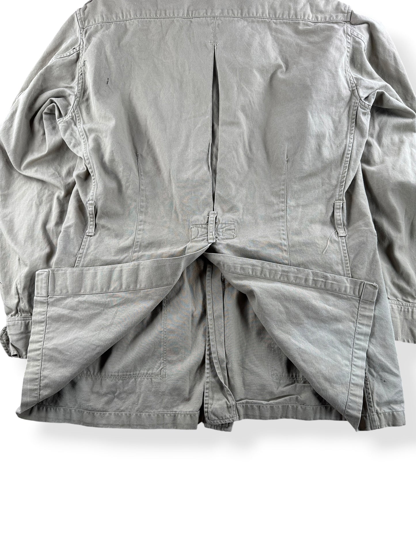 Back flaps on Vintage Korean War USAF Bush Jacket SZ M