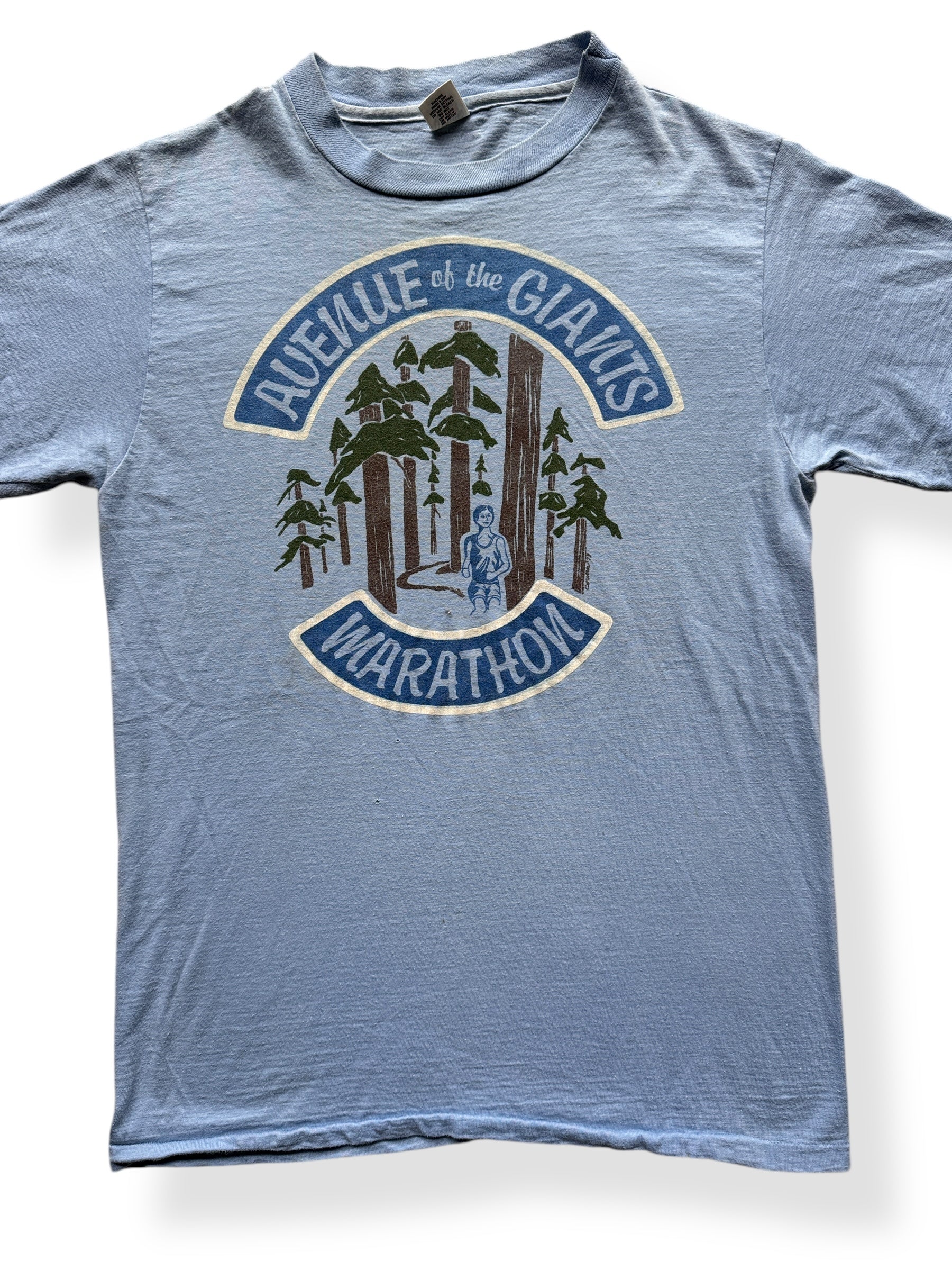 Front Close Up of Vintage Avenue of the Giants Marathon Tee SZ M