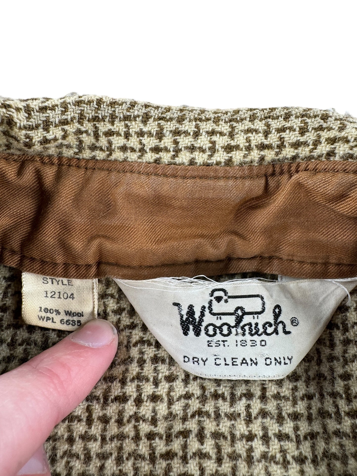 Label on Vintage Woolrich Houndstooth Shirt Jac SZ L