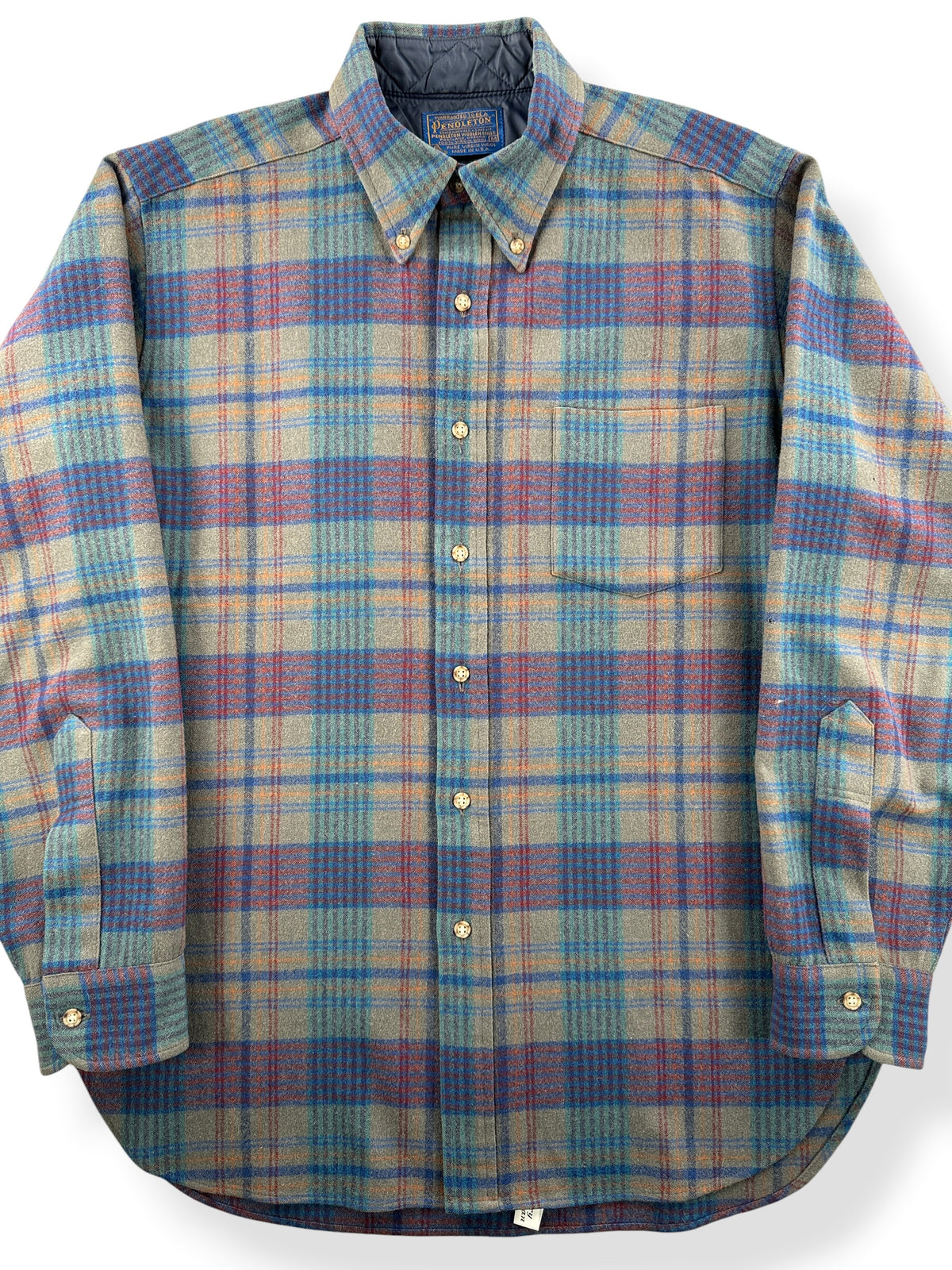 Front Close Up of Vintage Pendleton Blue Plaid Flannel SZ M