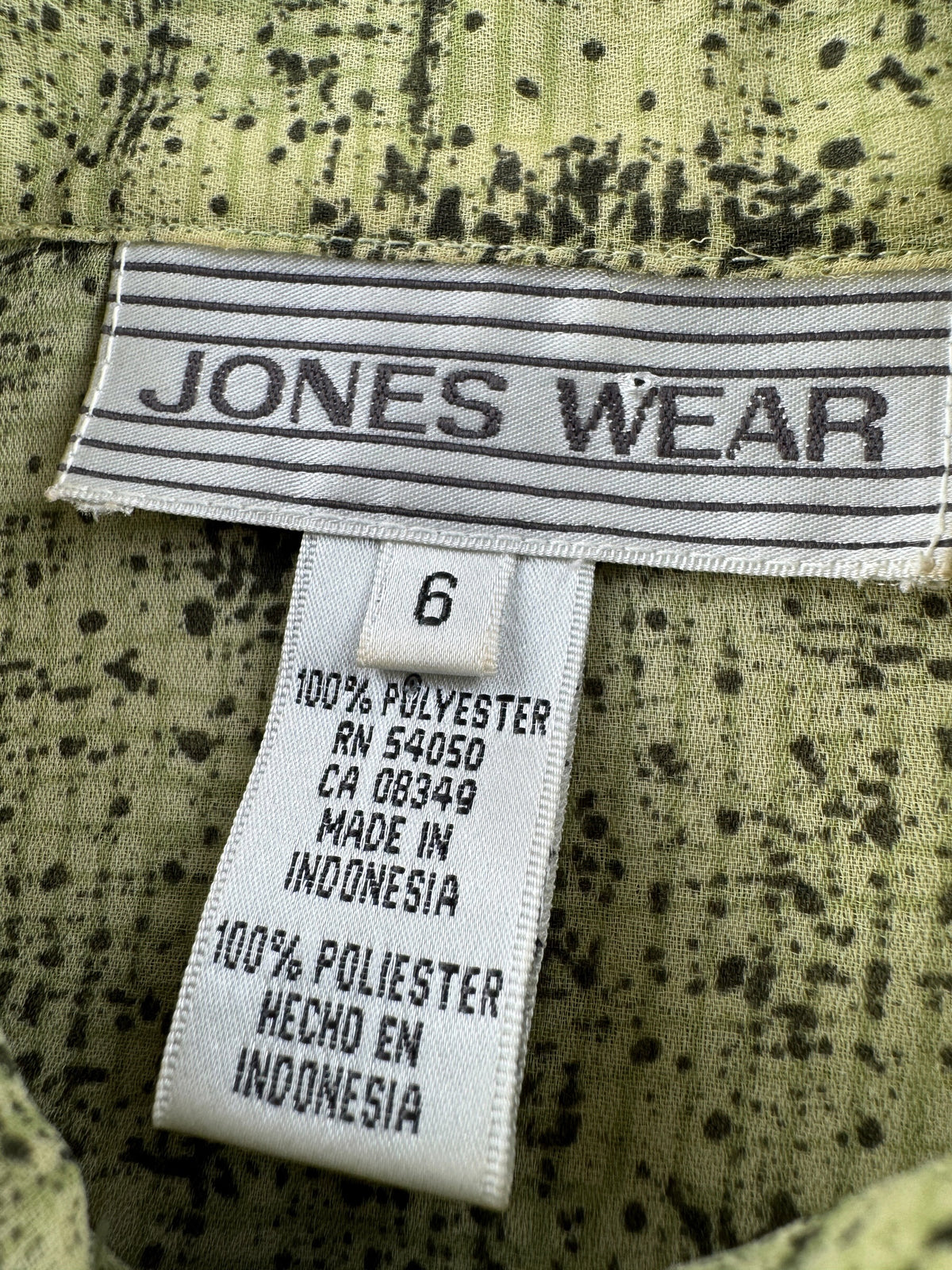 Tags on Vintage Jones NY Blouse SZ 6